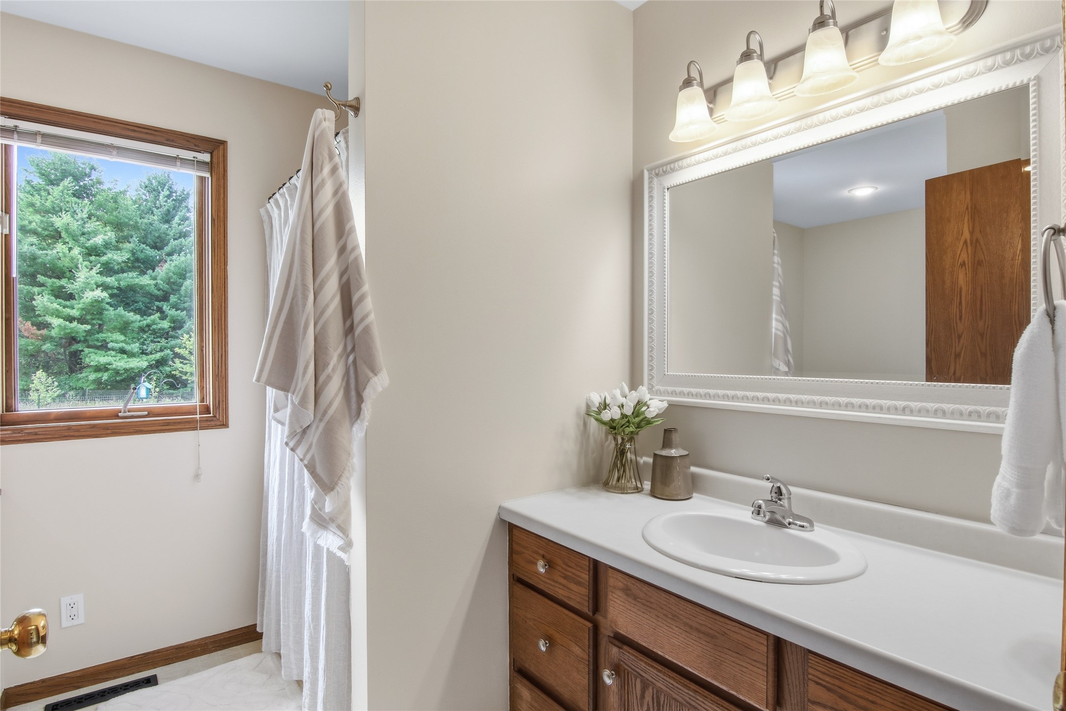 E2090 Cedar Road Property Photo 19