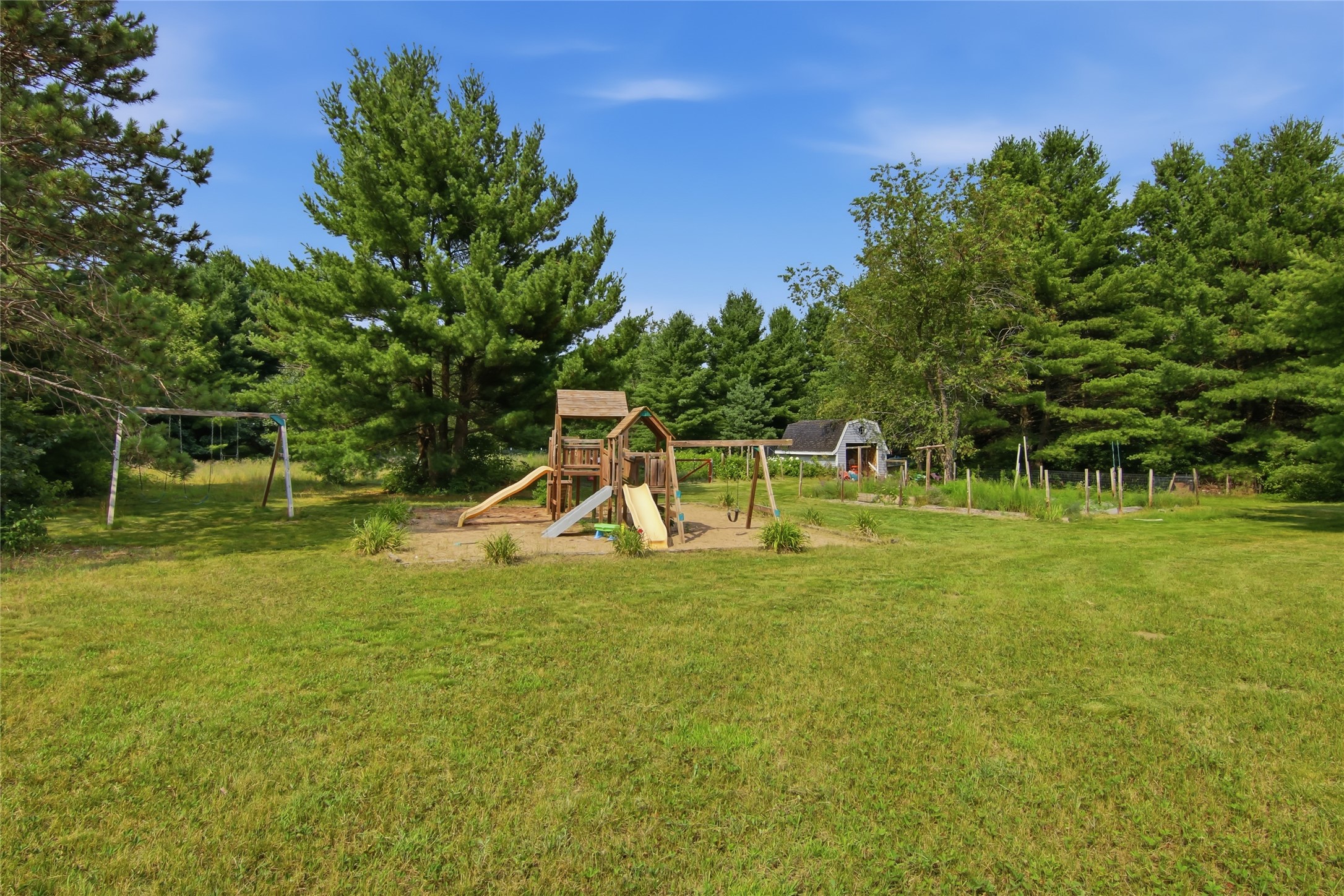 E2090 Cedar Road Property Photo 39