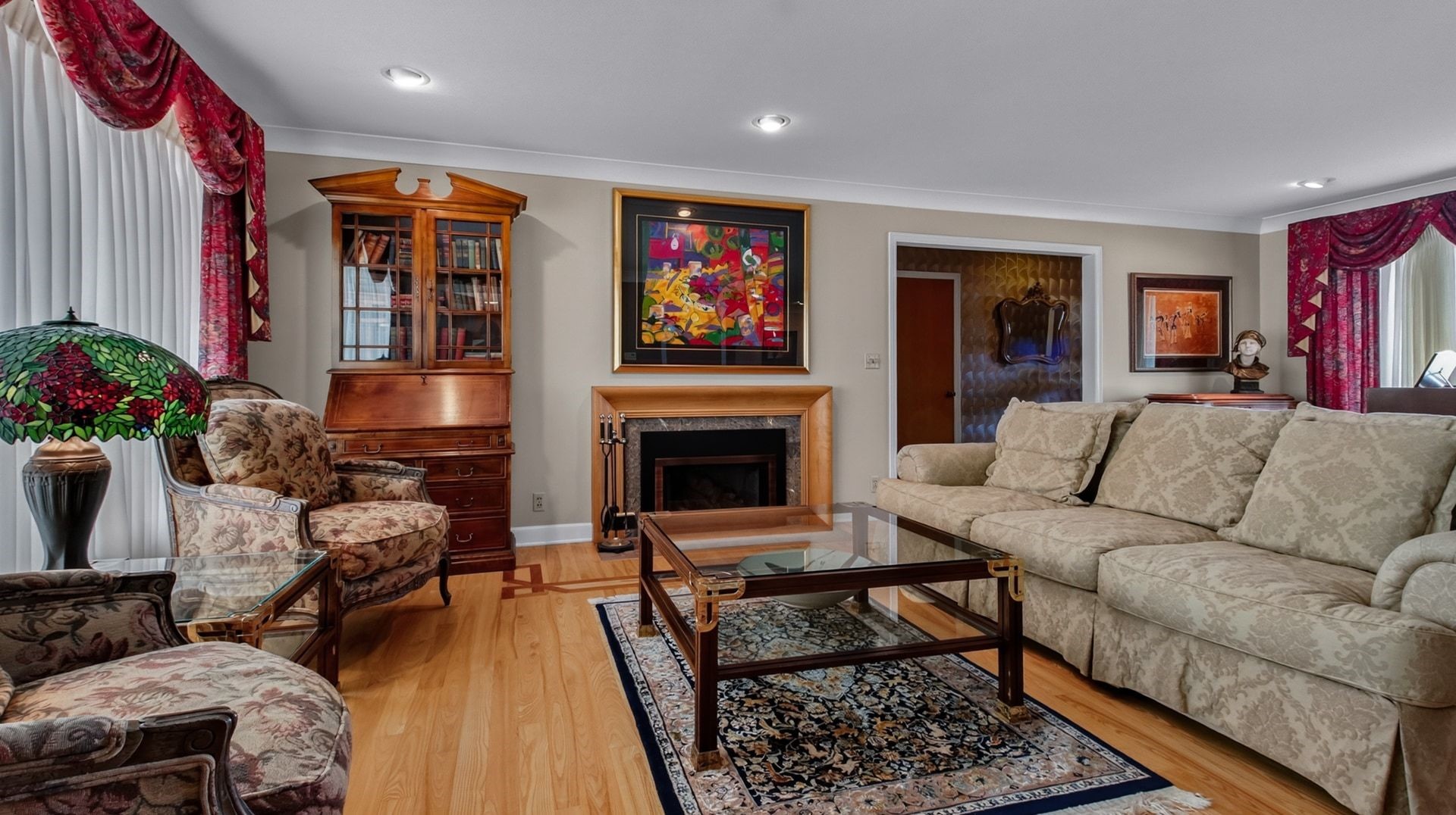 404 W Macarthur Avenue Property Photo 6