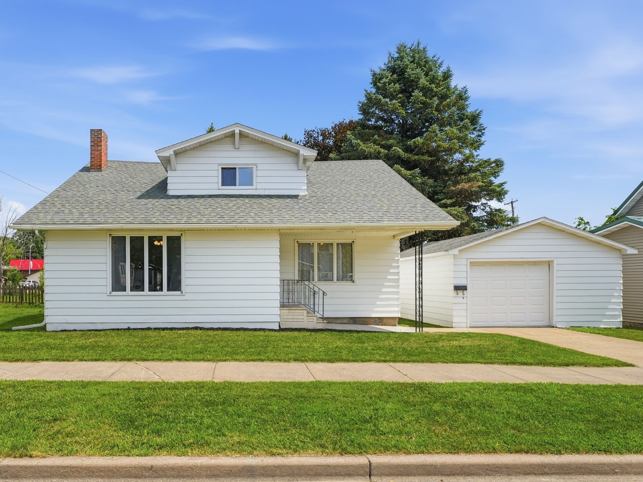 136 Barber Street Property Photo 1