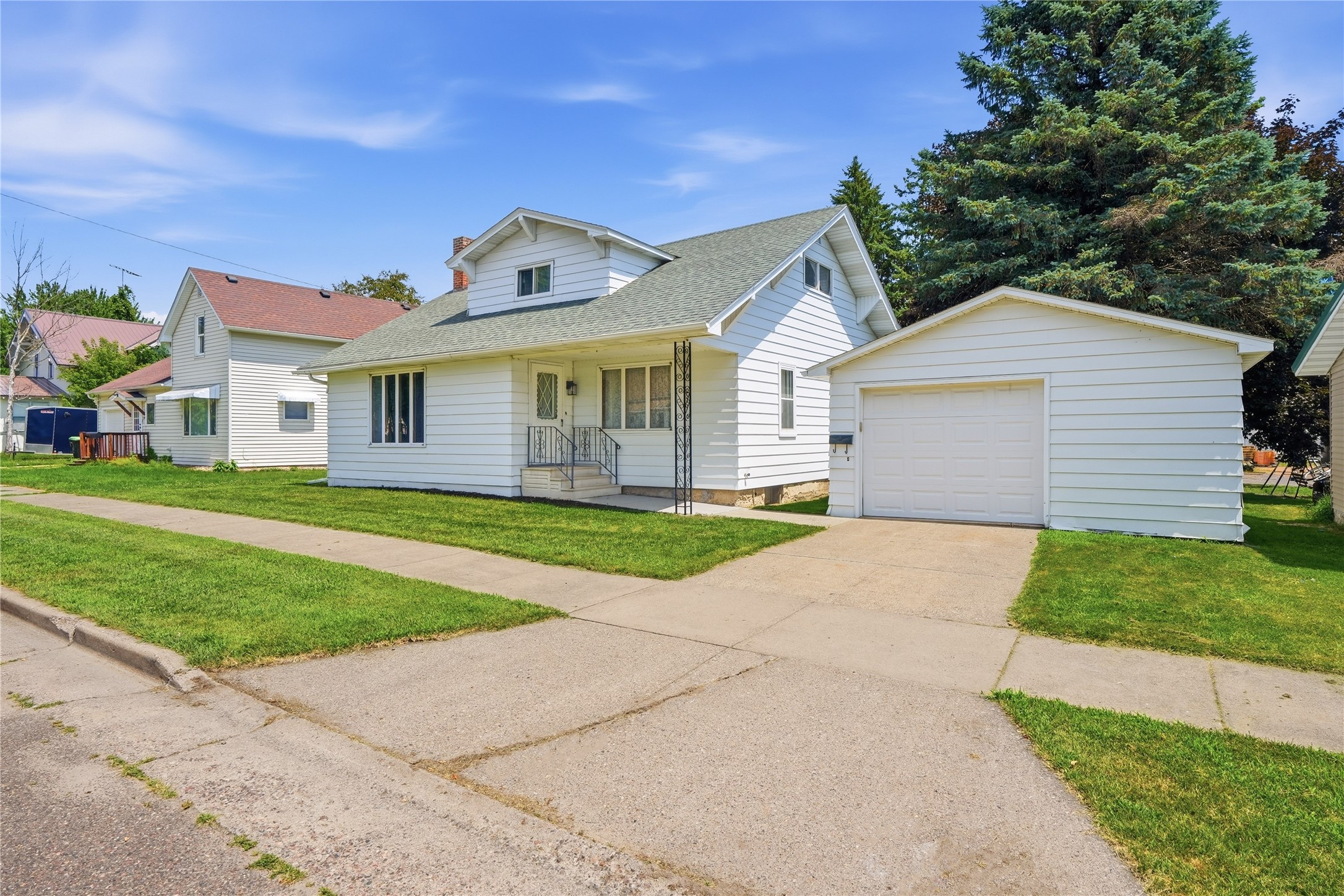136 Barber Street Property Photo 2