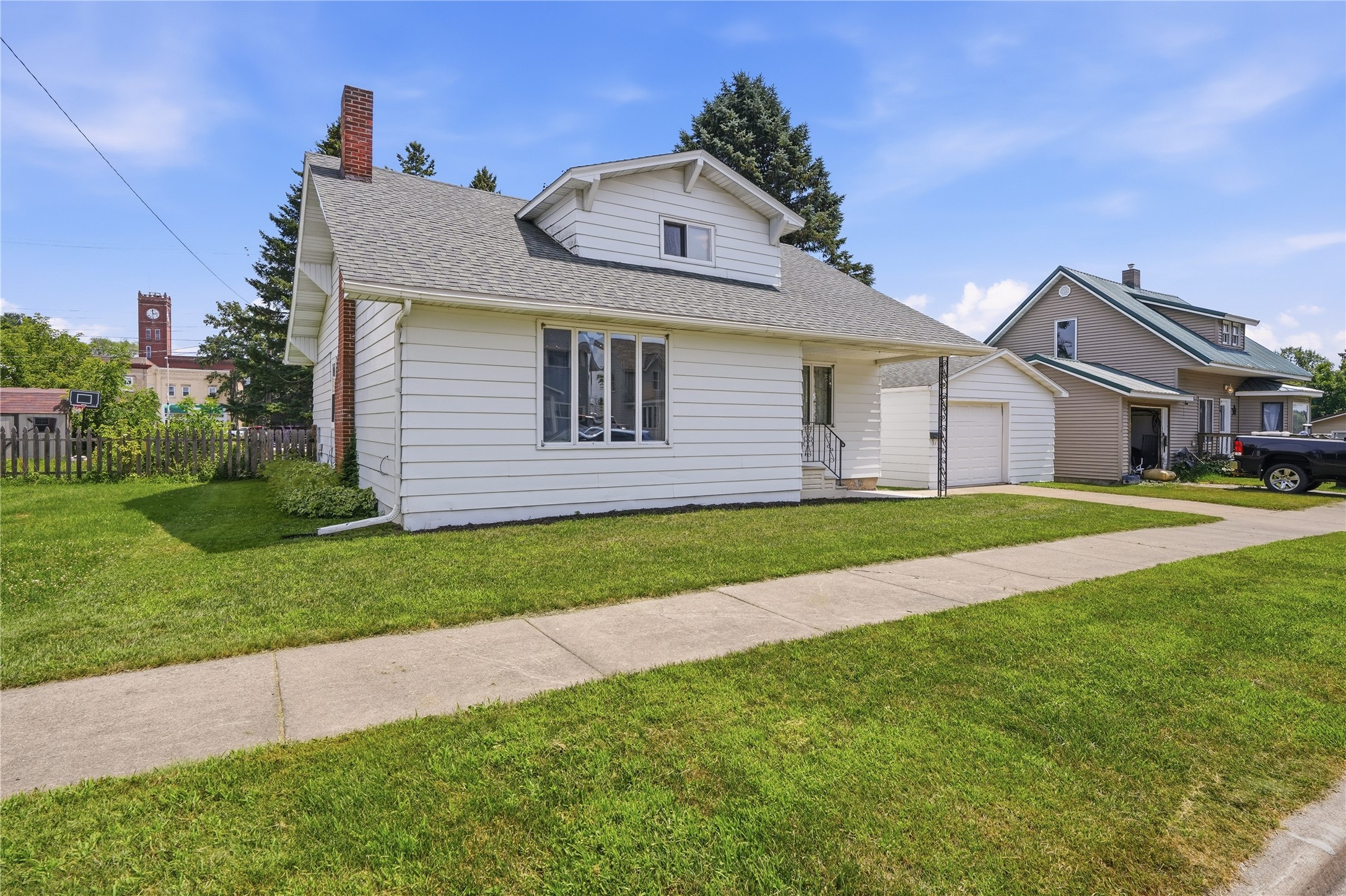 136 Barber Street Property Photo 3