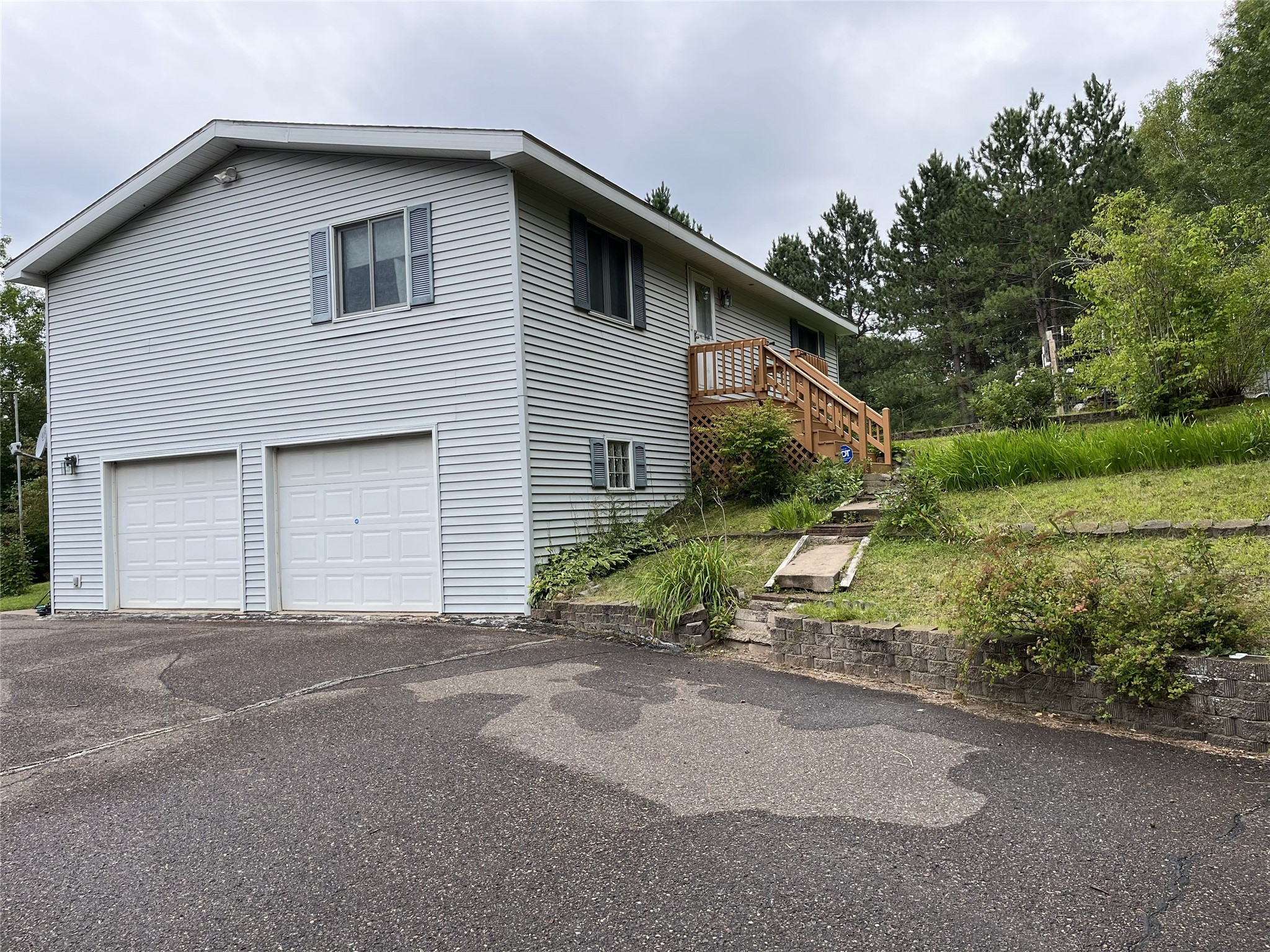 2403 50th Street Property Photo 2