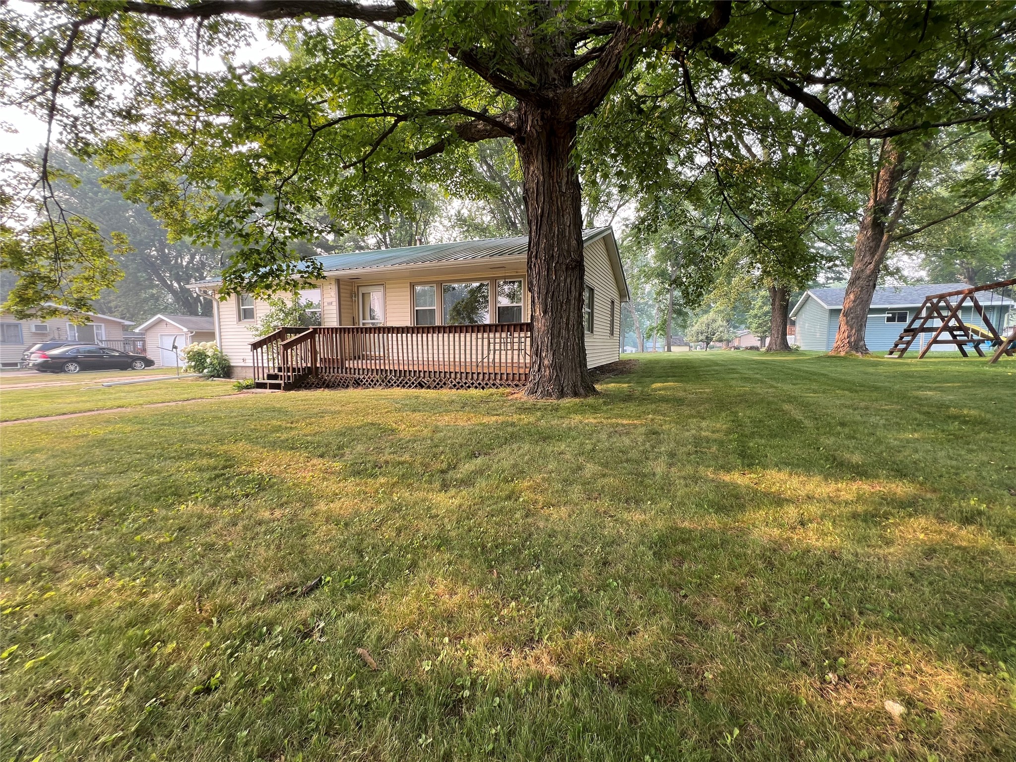 1603309 Property Photo 3