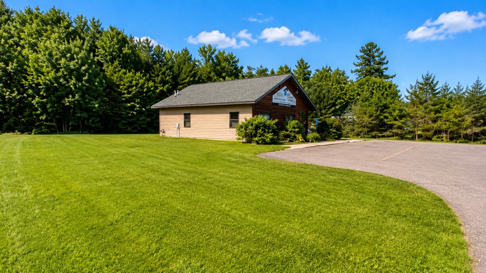 25070 State Road 35 Property Photo 2
