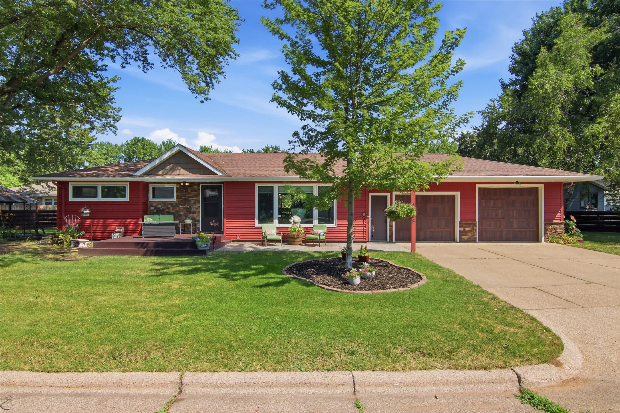 1438 Hilltop Boulevard Property Photo 1