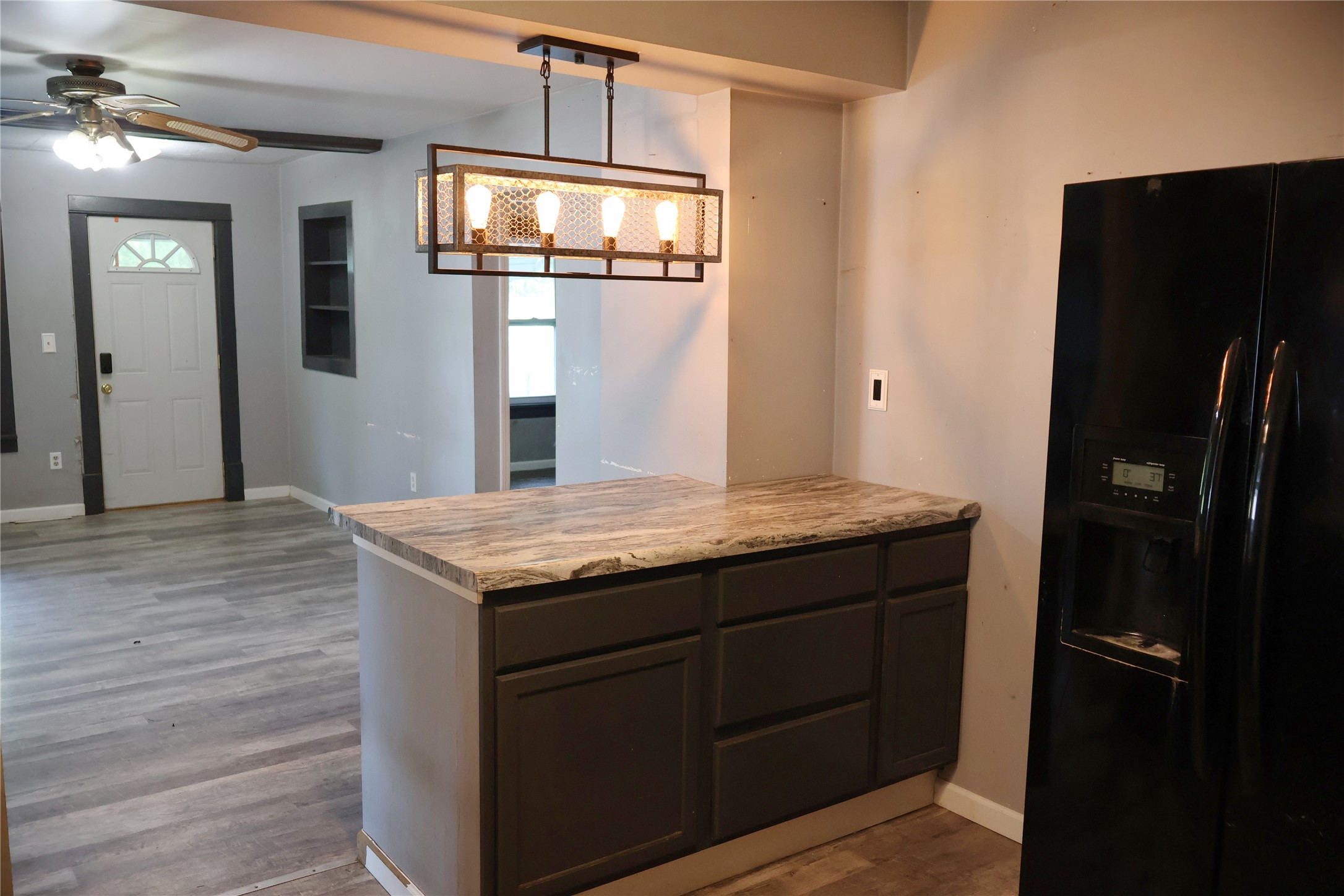 115 4th Avenue Property Photo 7