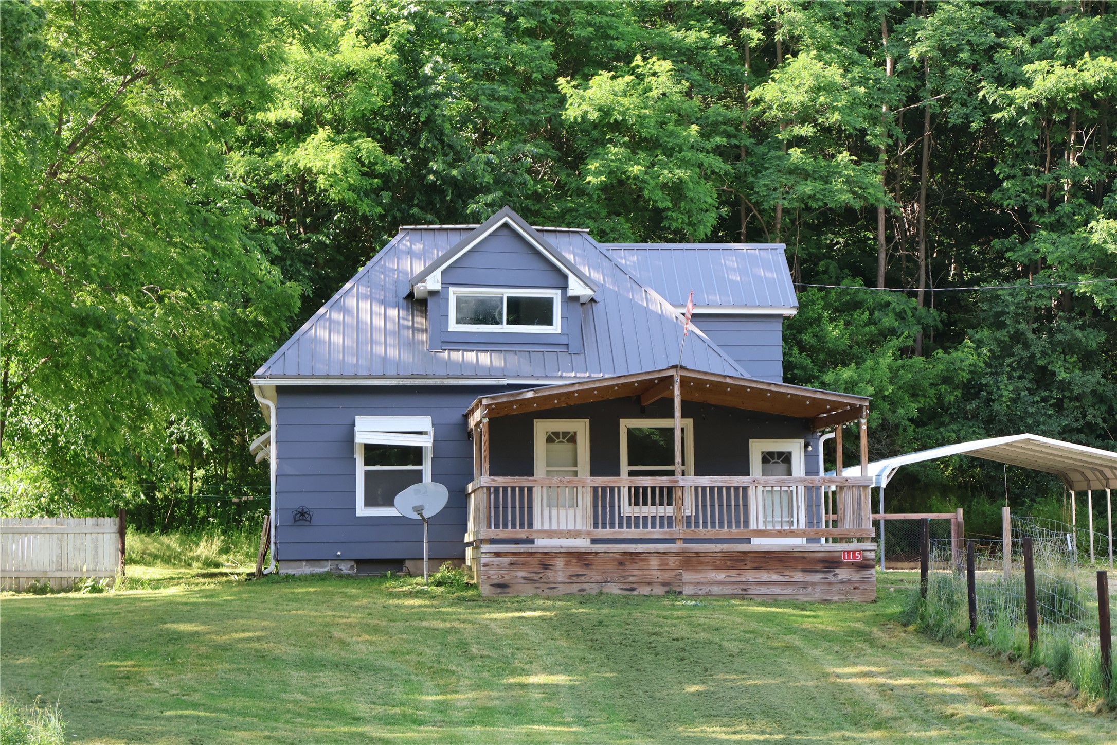 115 4th Avenue Property Photo 18