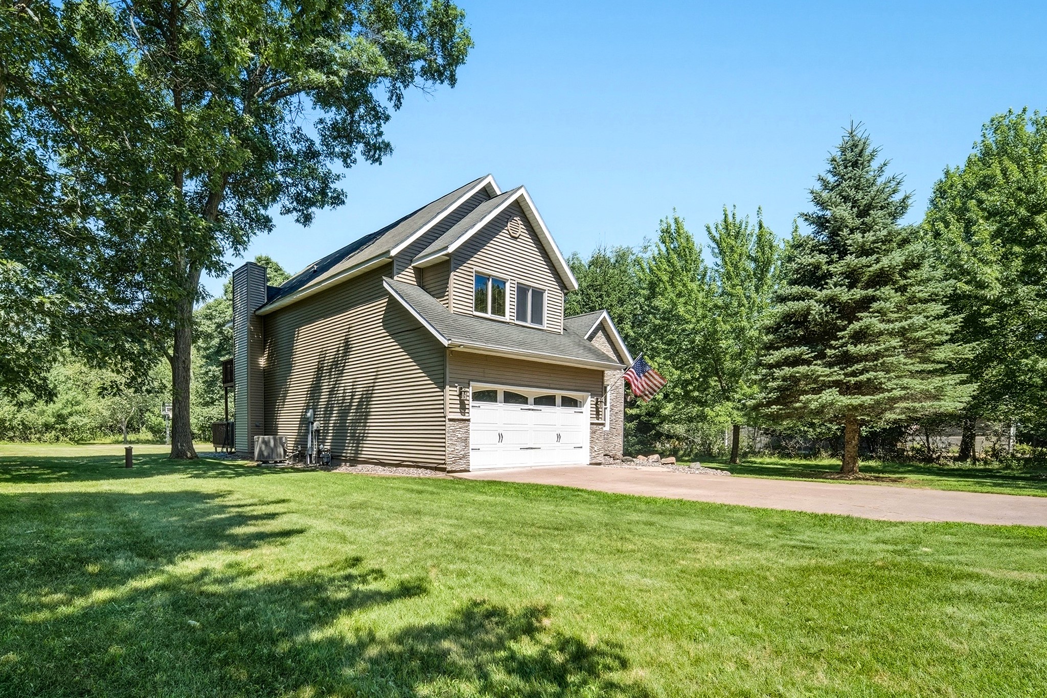 6542 187th Street Property Photo 2