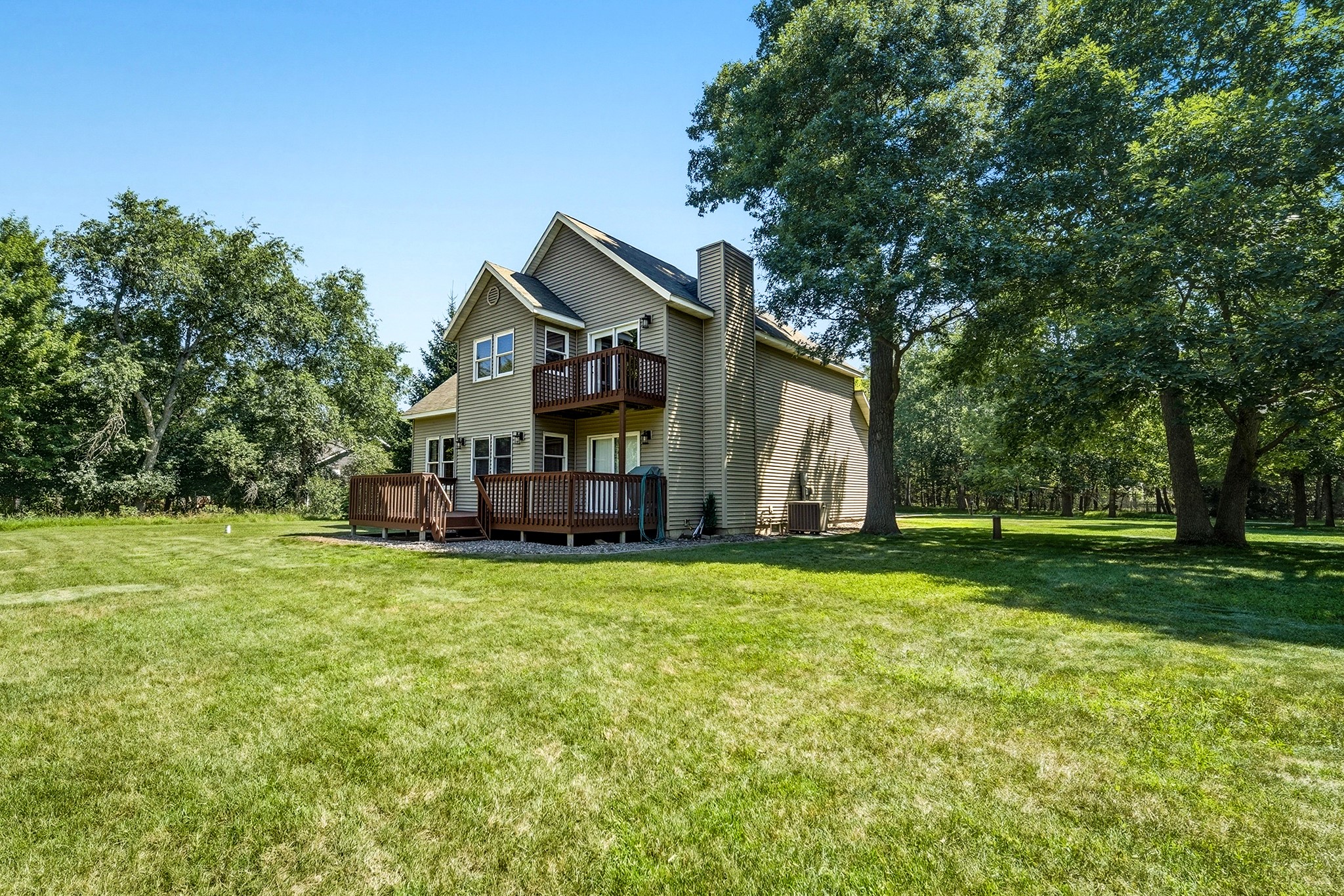 6542 187th Street Property Photo 3