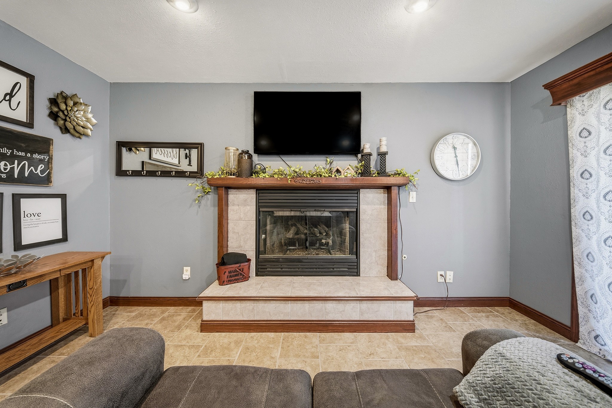 6542 187th Street Property Photo 14