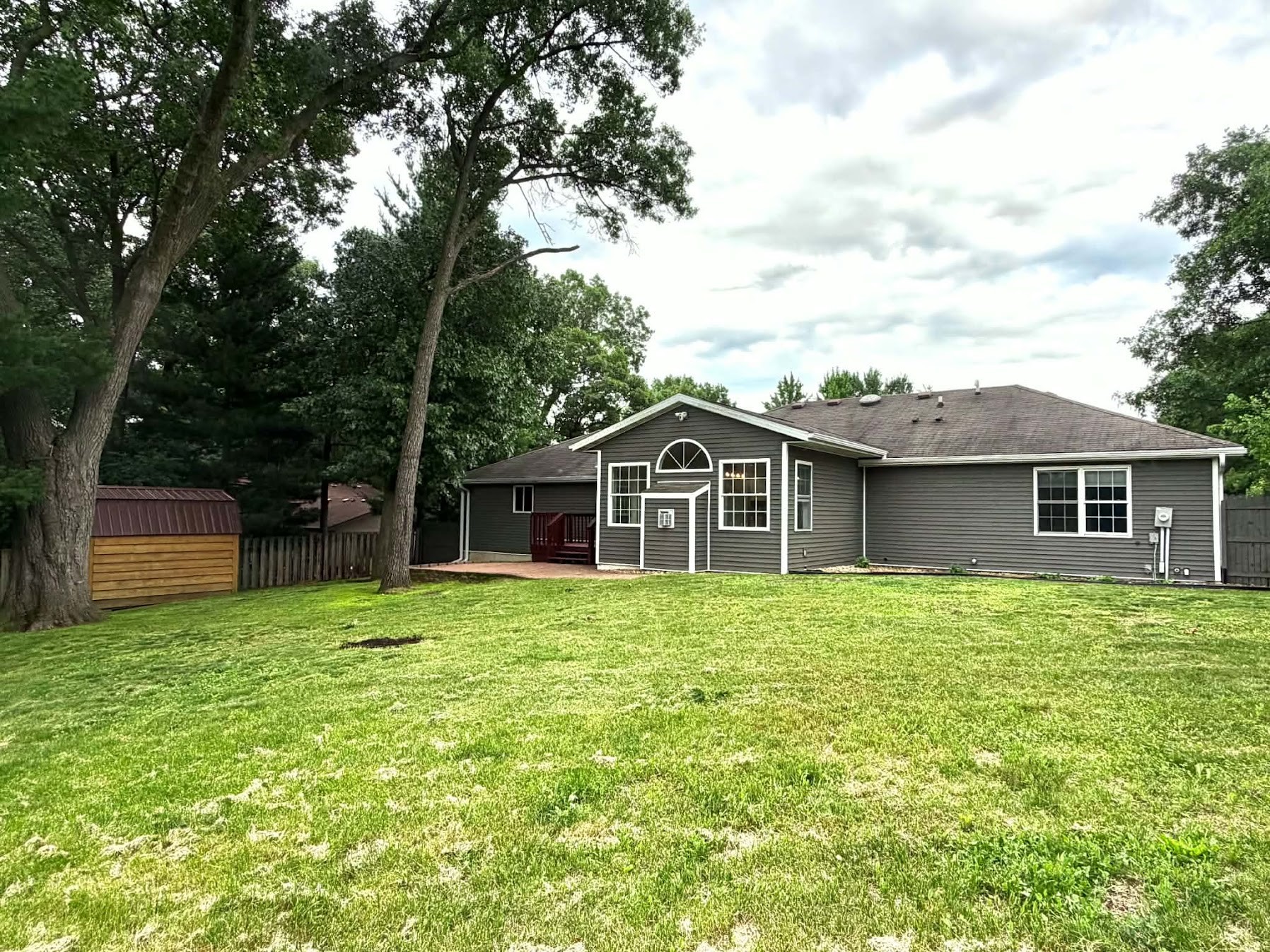 718 Farr Court Property Photo 6