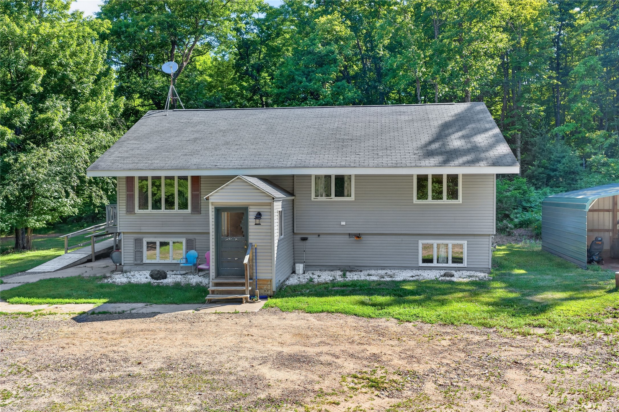 17220 Silver Birch Drive Property Photo 1