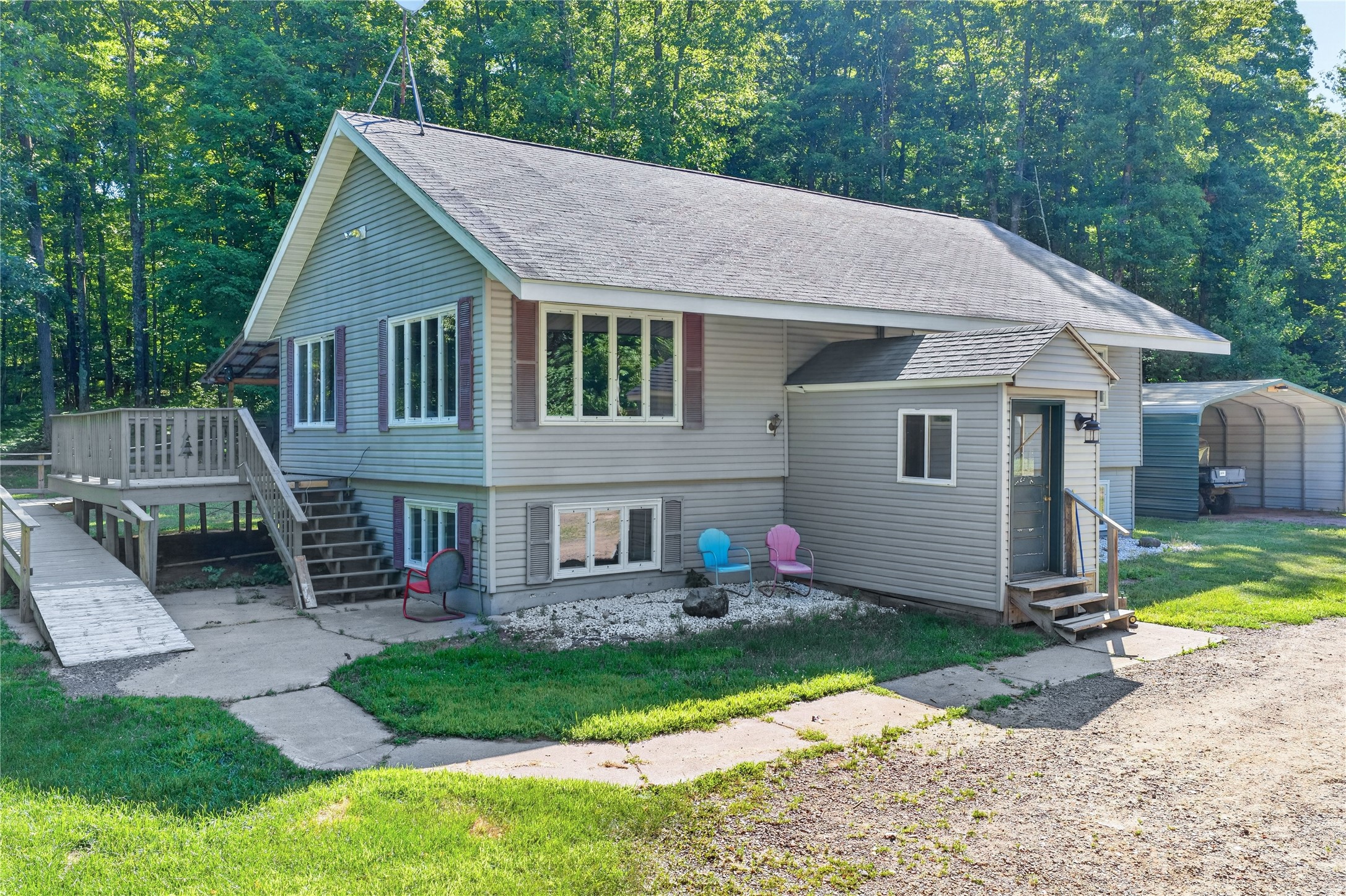 17220 Silver Birch Drive Property Photo 4