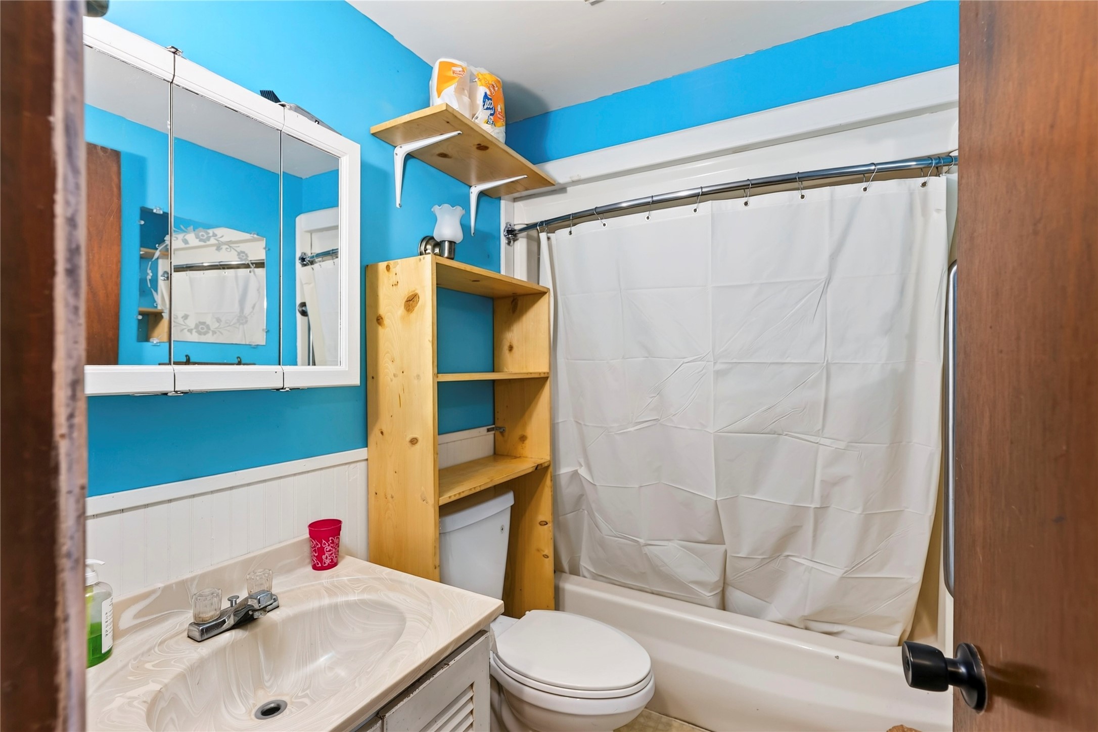 17220 Silver Birch Drive Property Photo 17