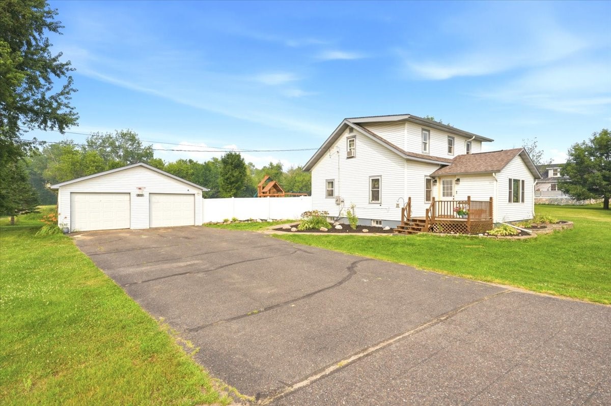 825 1st Avenue Property Photo 2