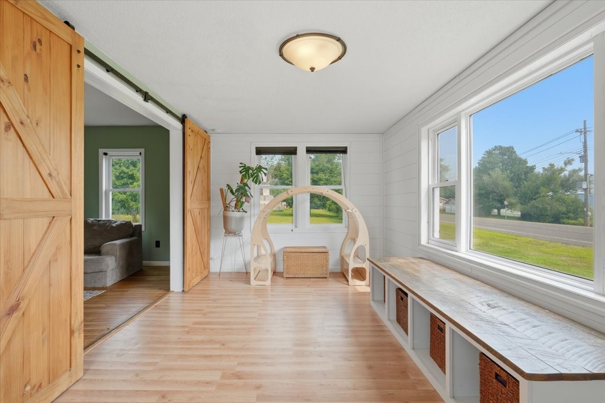 825 1st Avenue Property Photo 3
