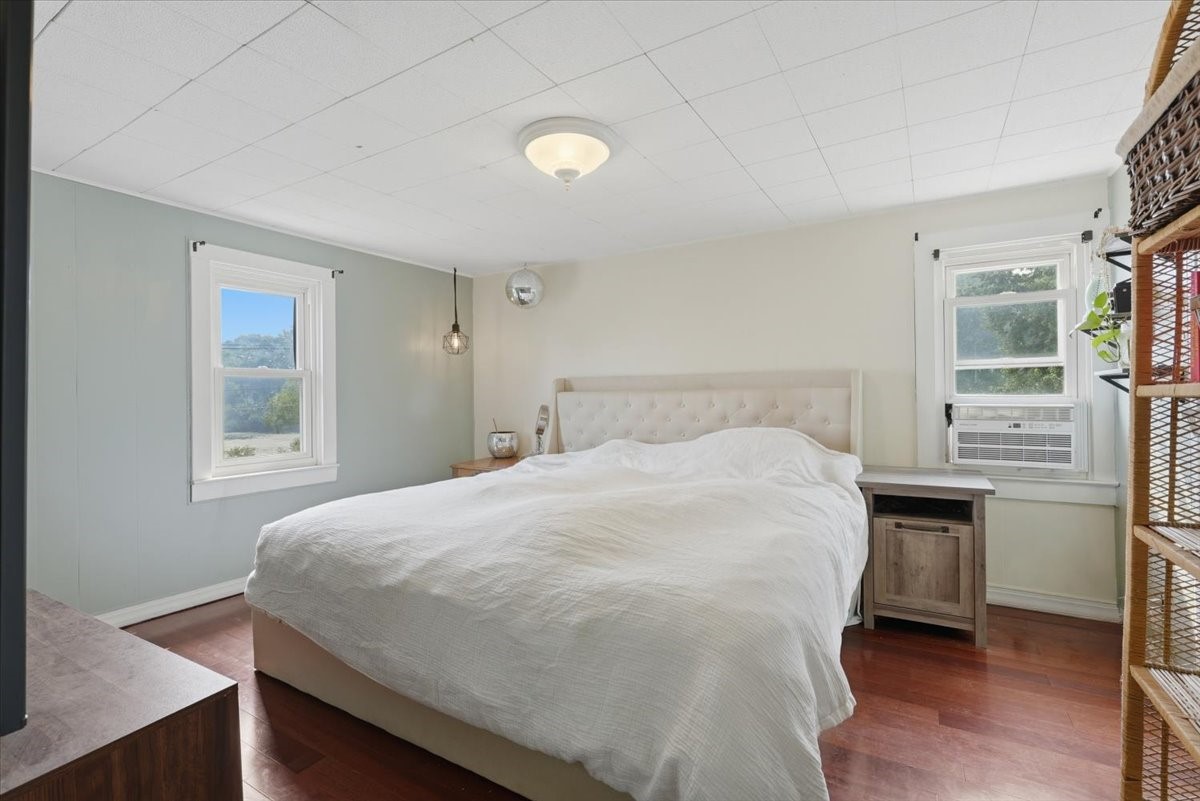 825 1st Avenue Property Photo 12