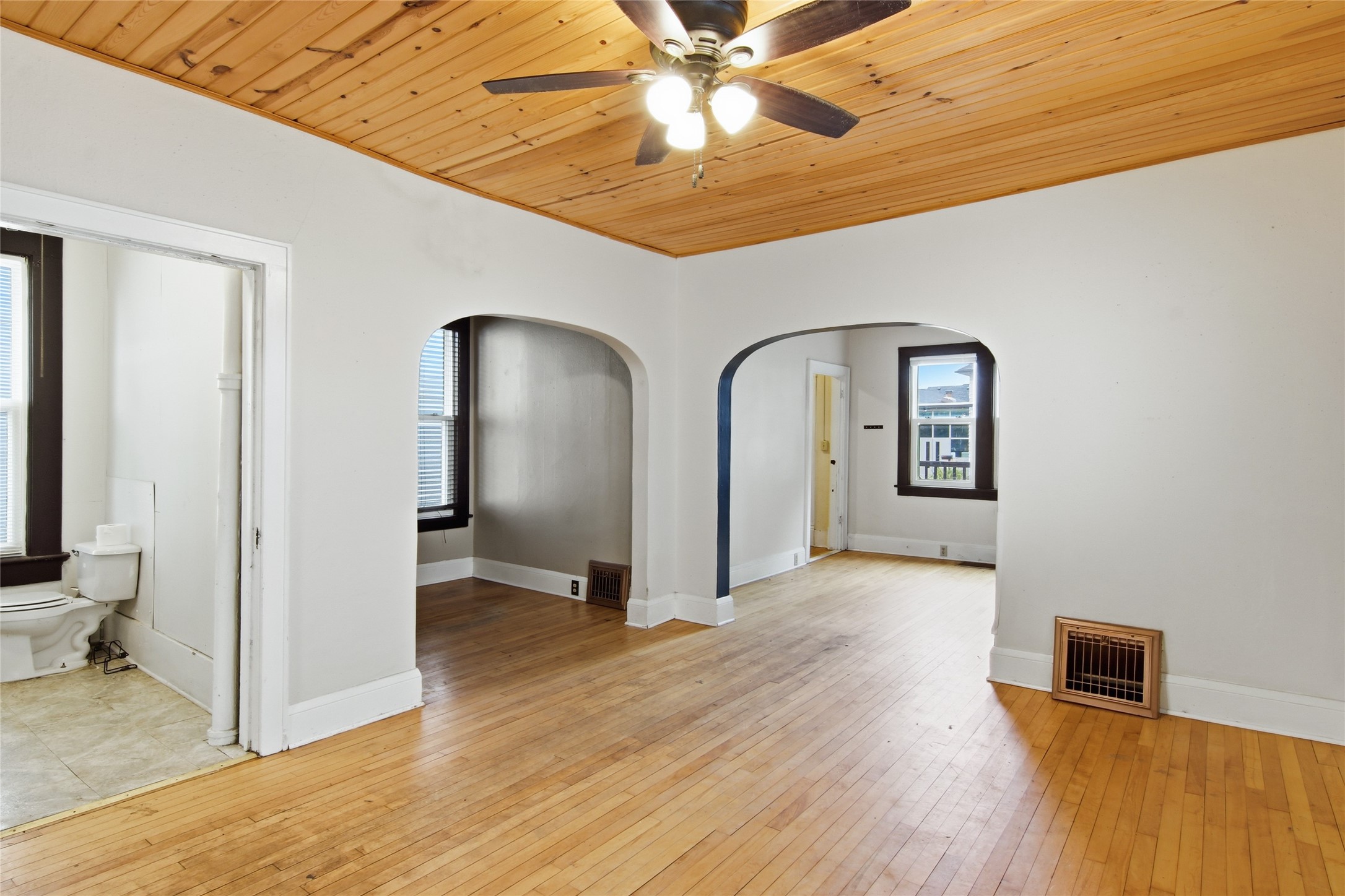 1813 Bellinger Street Property Photo 8