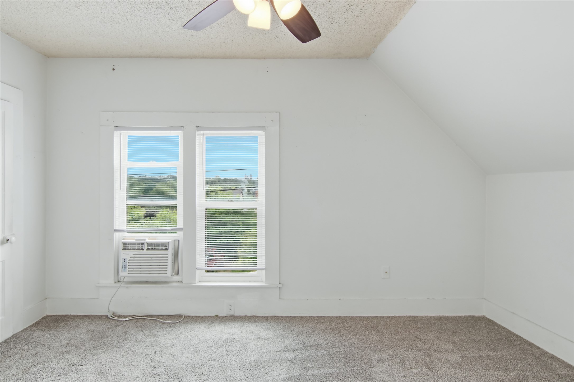 1813 Bellinger Street Property Photo 24