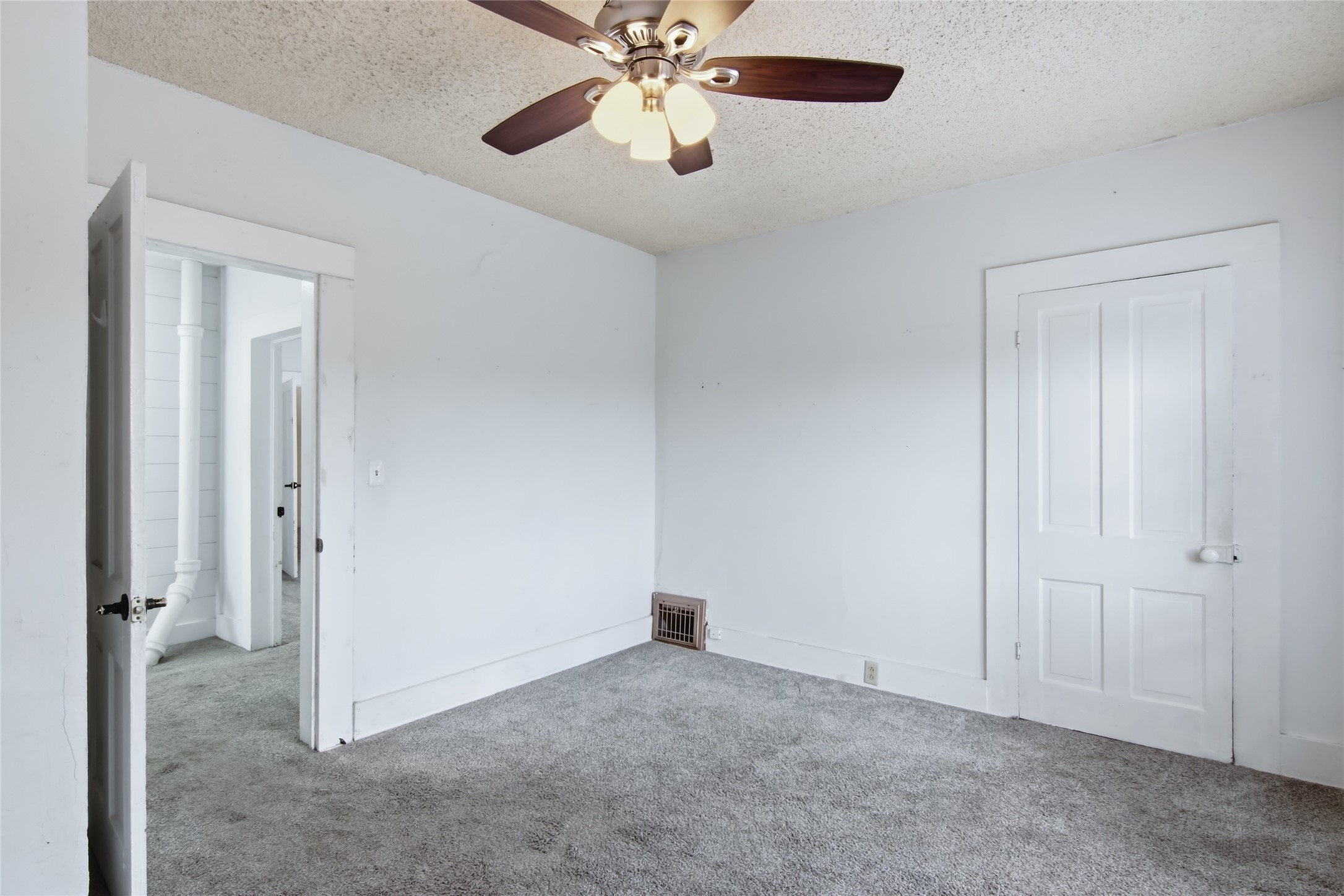 1813 Bellinger Street Property Photo 25
