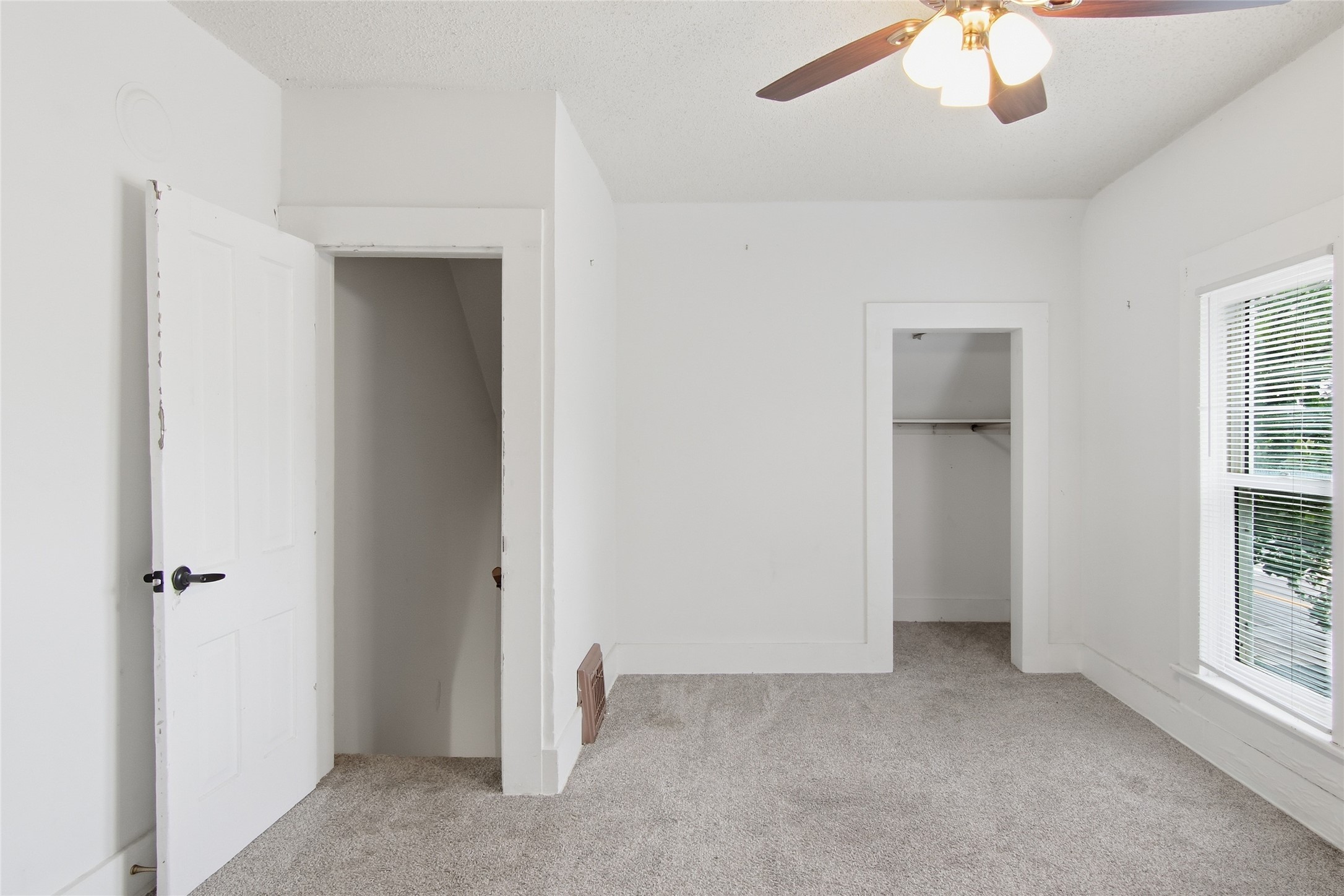 1813 Bellinger Street Property Photo 29