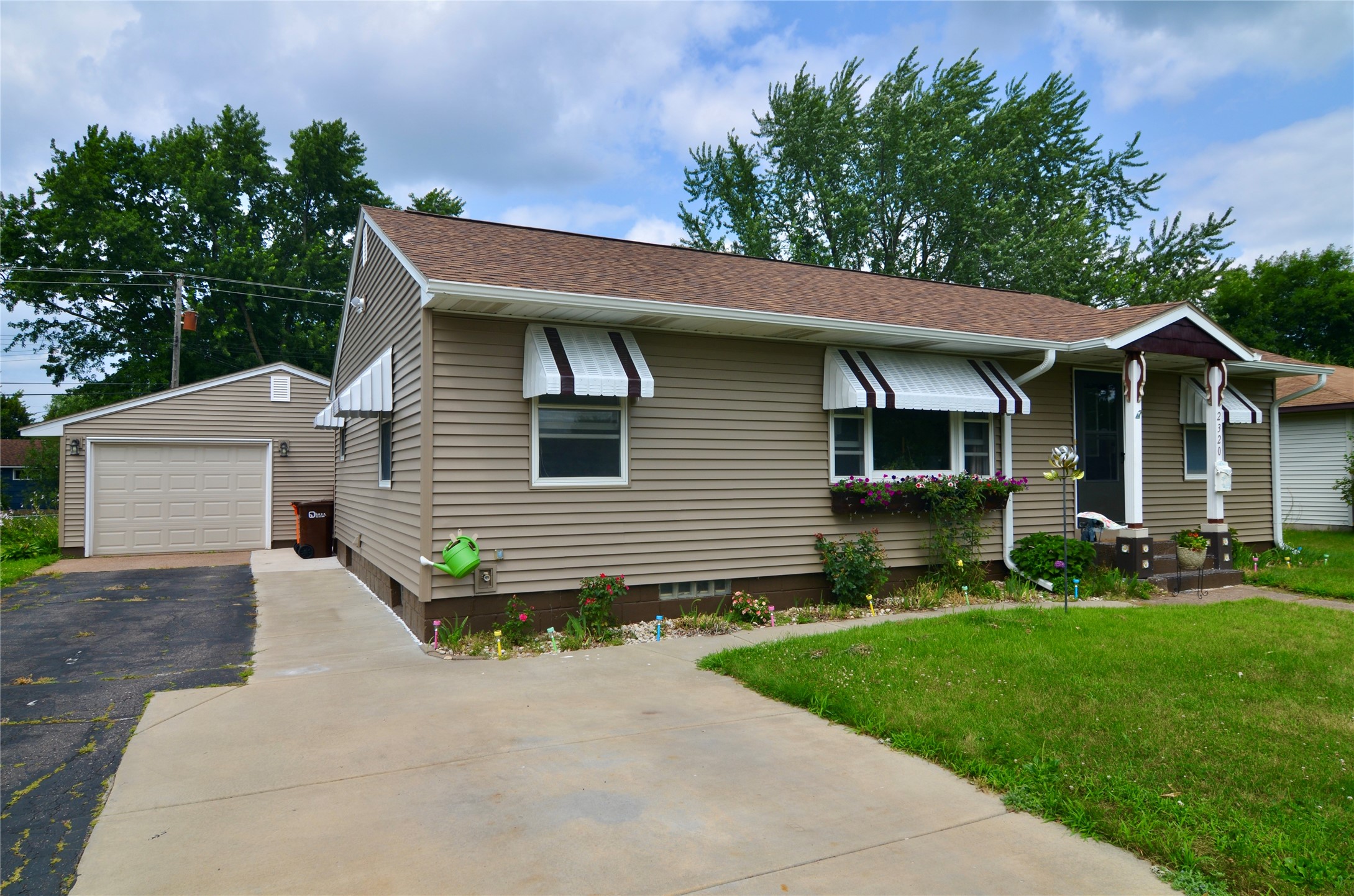2320 Hayden Avenue Property Photo 1
