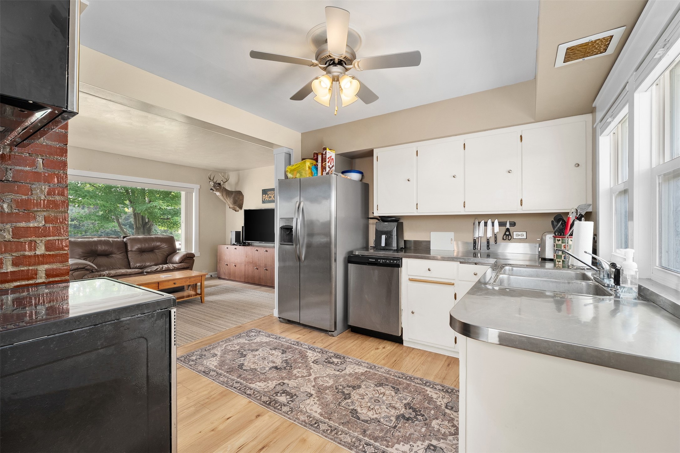1124 Briggs Avenue Property Photo 14