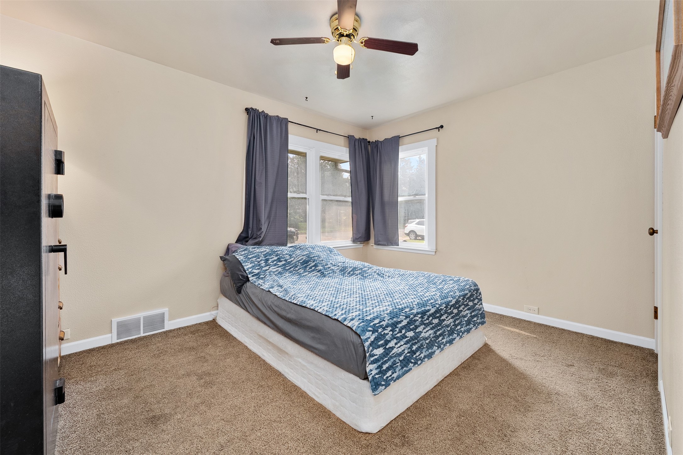 1124 Briggs Avenue Property Photo 17
