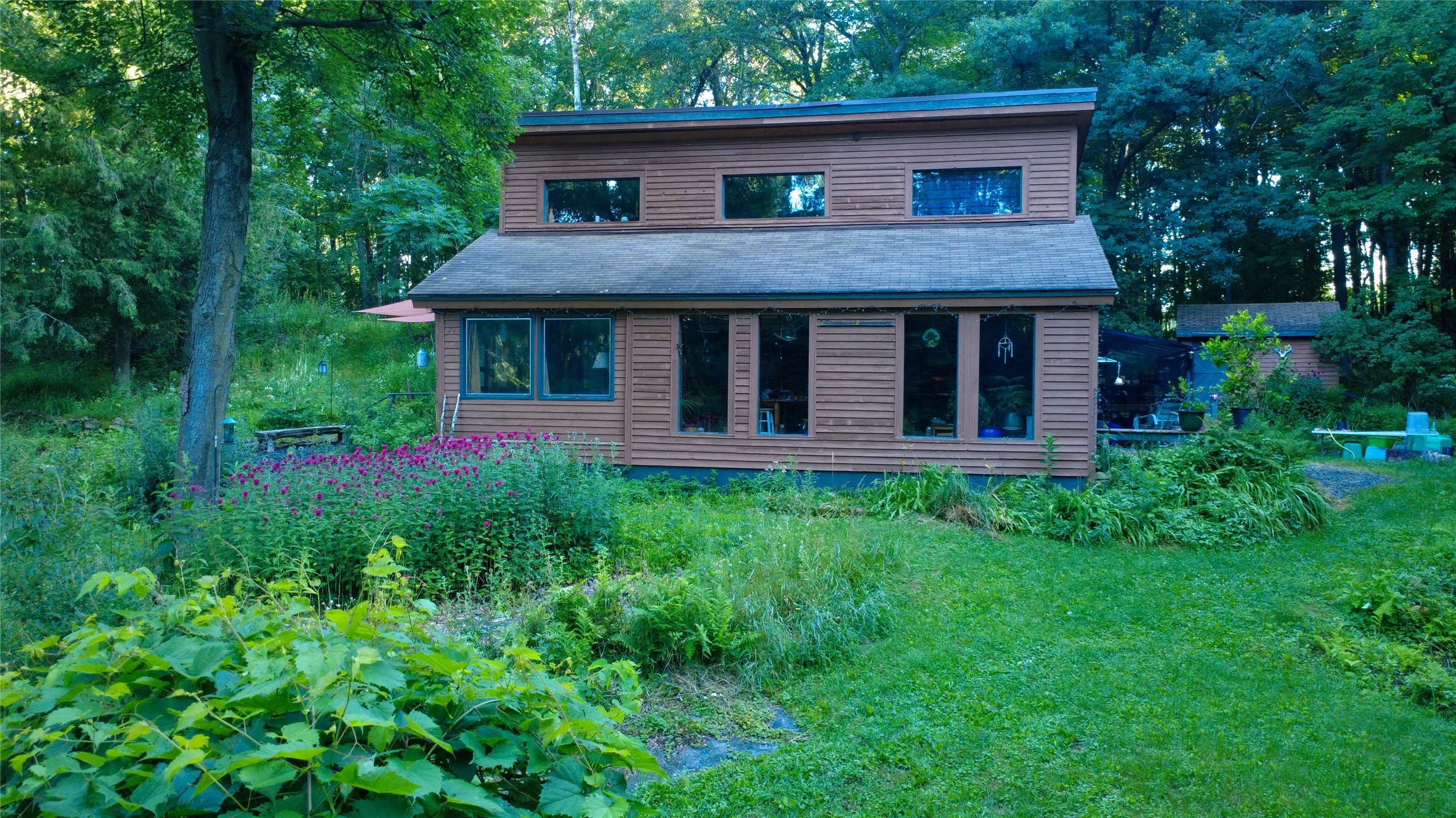 1080 1080th Avenue Property Photo 1