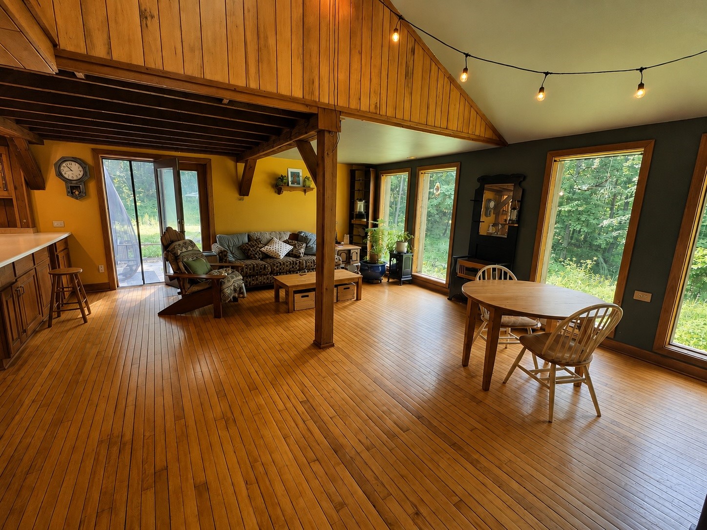 1080 1080th Avenue Property Photo 5