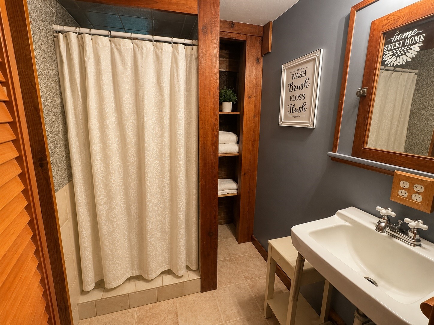 1080 1080th Avenue Property Photo 11