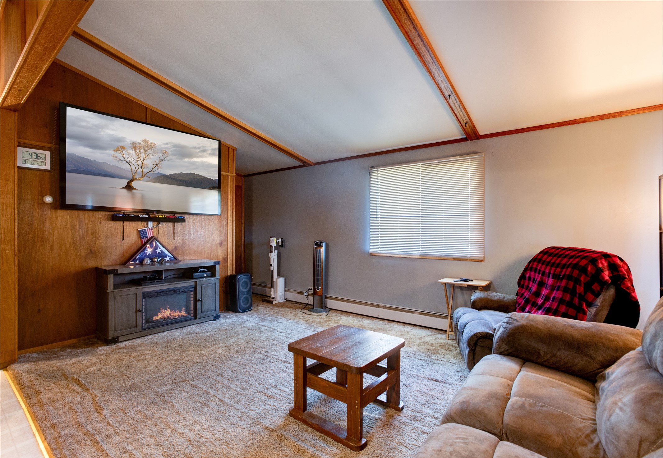 1608 Tainter Street Property Photo 6