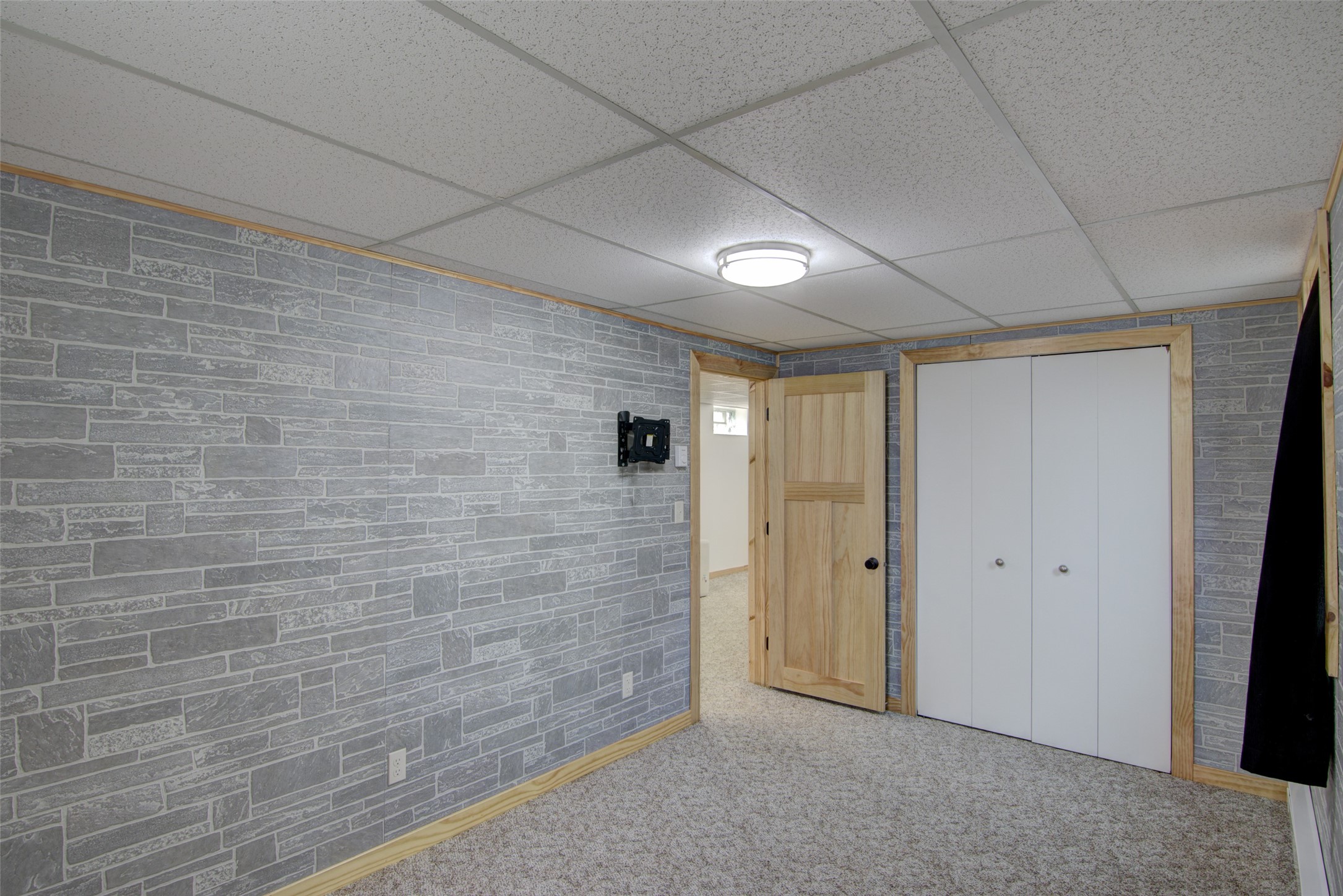 10588 147th Street Property Photo 13
