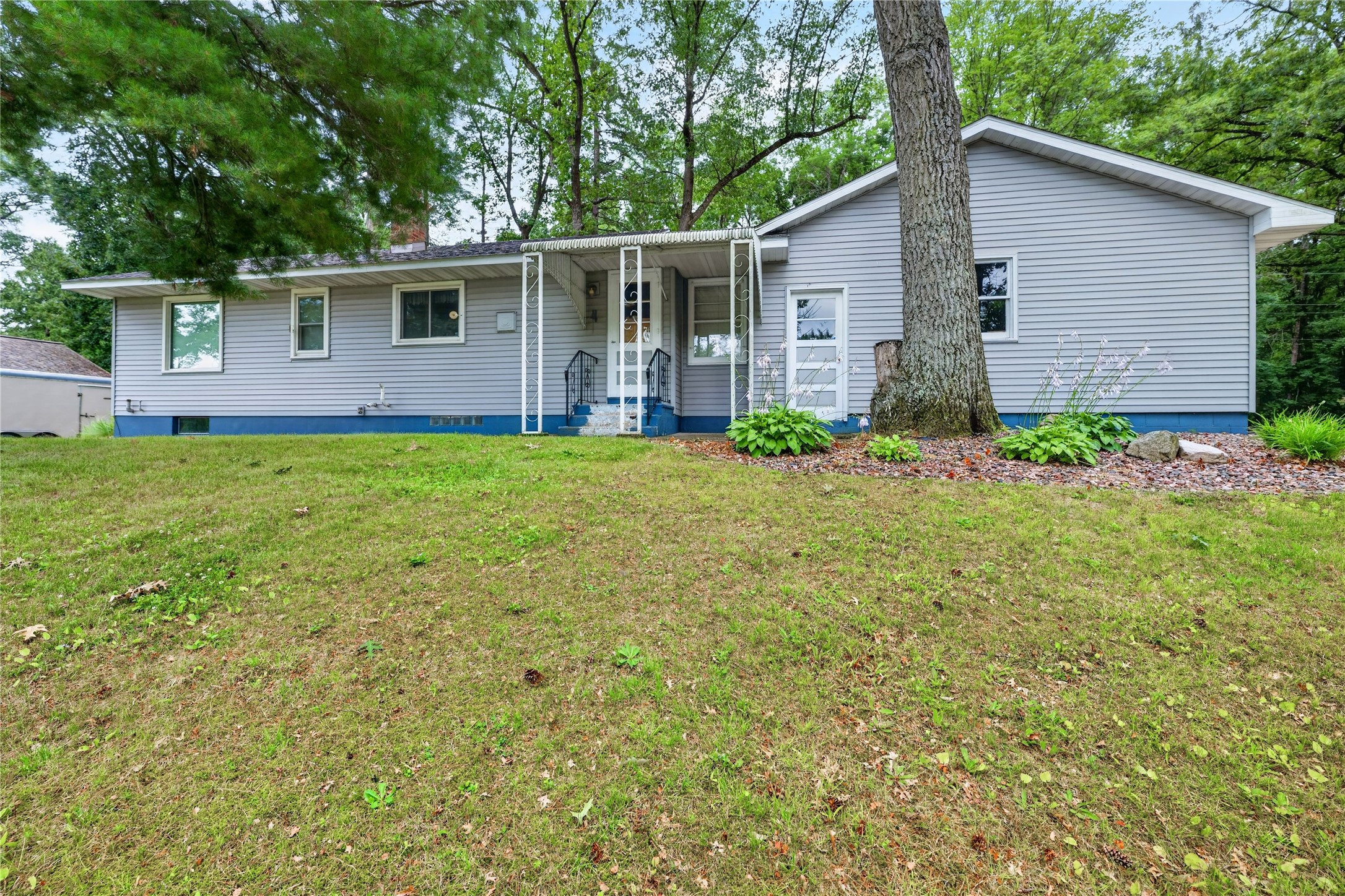 2171 A 21 1/8 Street Property Photo 24