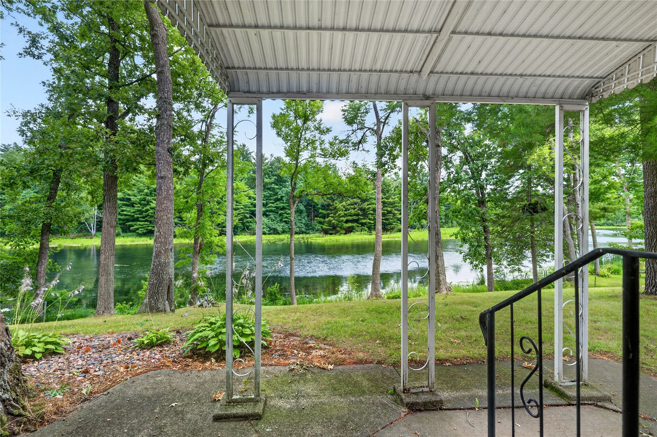 2171 A 21 1/8 Street Property Photo 25