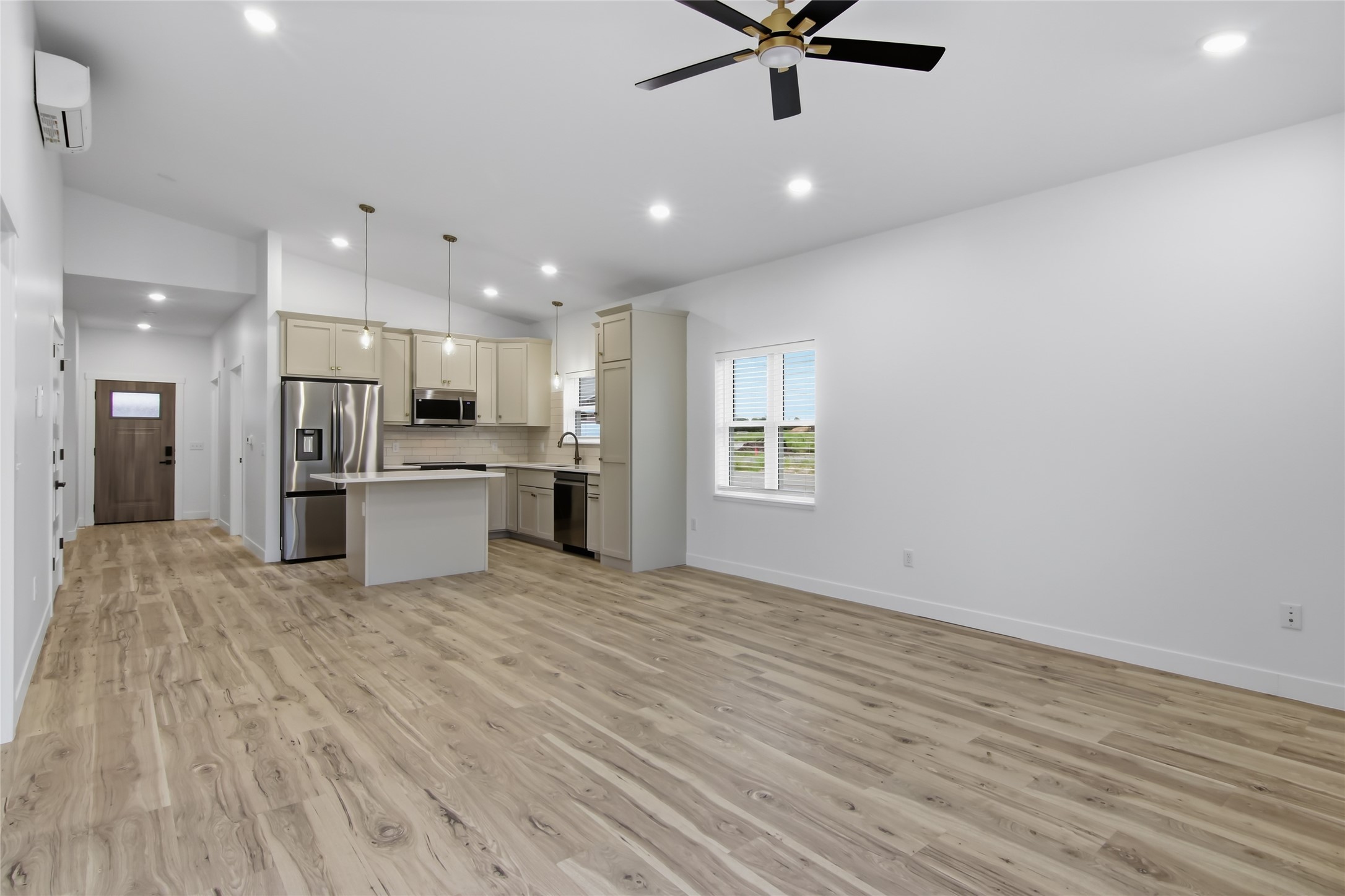 1716 Whitetail Way Property Photo 12