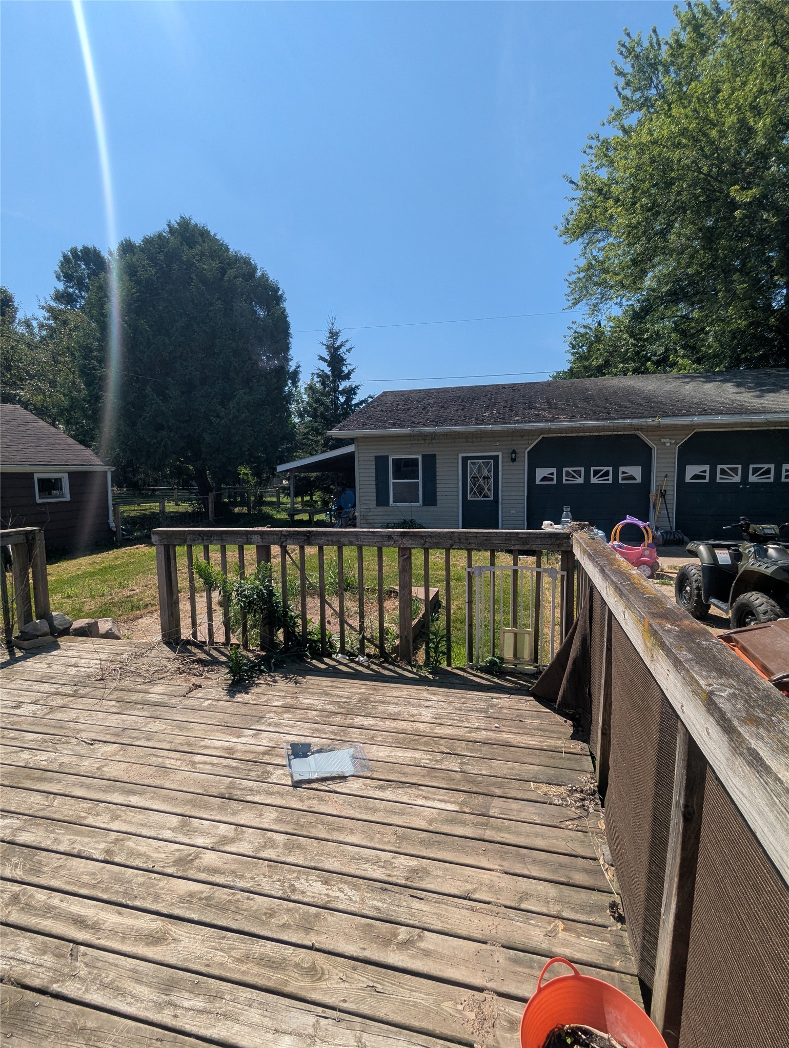 418 E School Street Property Photo 10