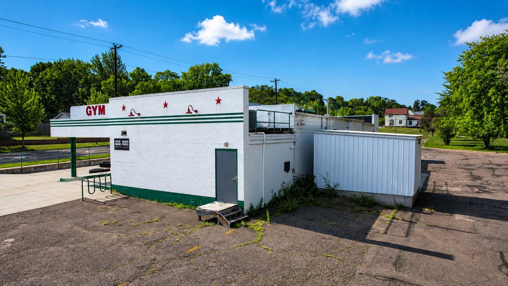 2111 3rd Street Property Photo 4