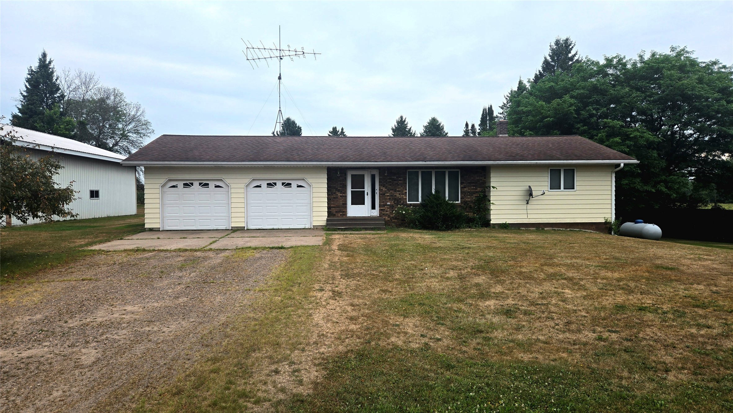 1502 N Boundary Road Property Photo 1