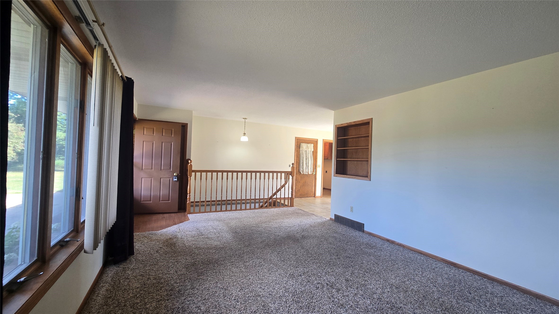 1502 N Boundary Road Property Photo 4