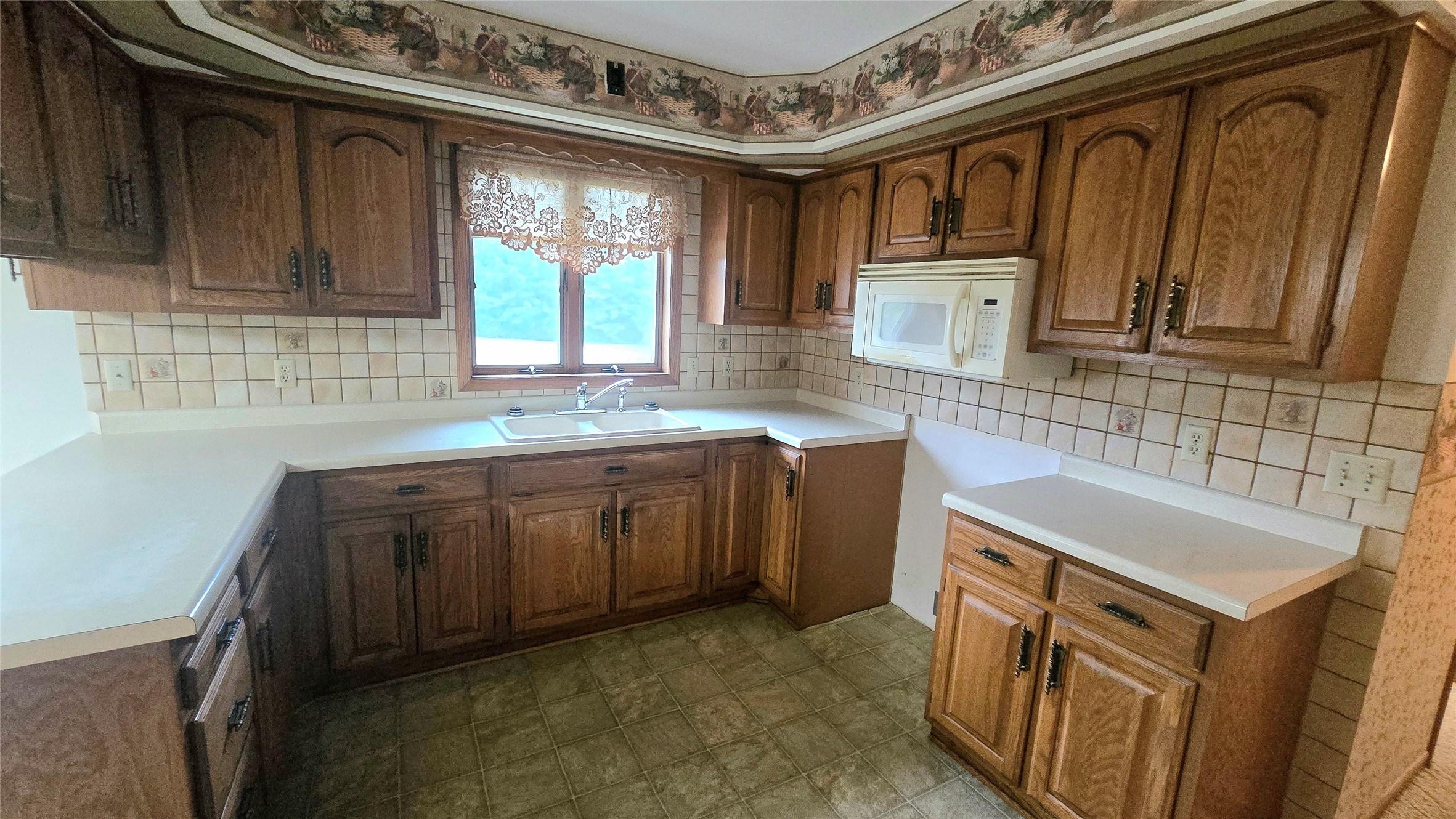 1502 N Boundary Road Property Photo 6