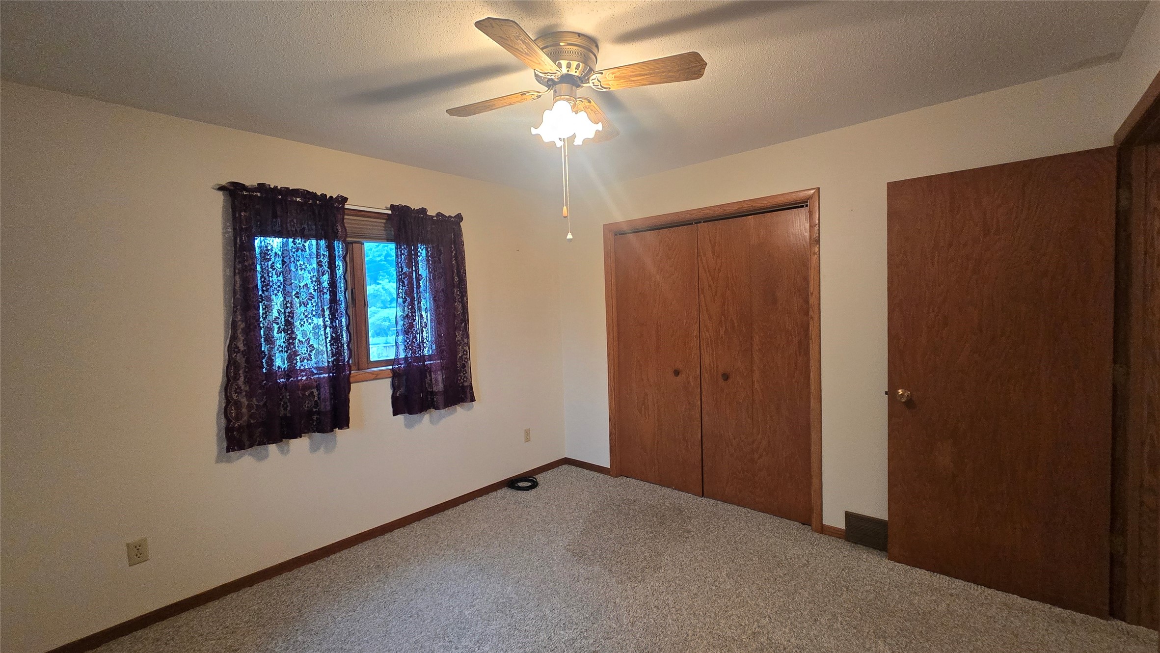 1502 N Boundary Road Property Photo 13
