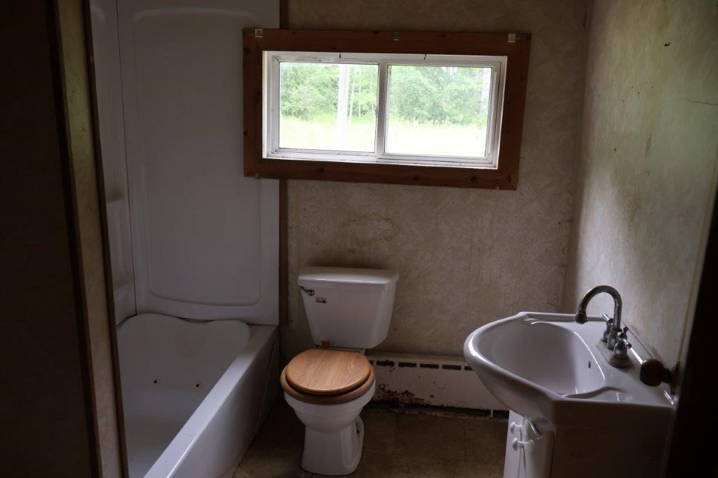 6559 E County Road C Property Photo 12