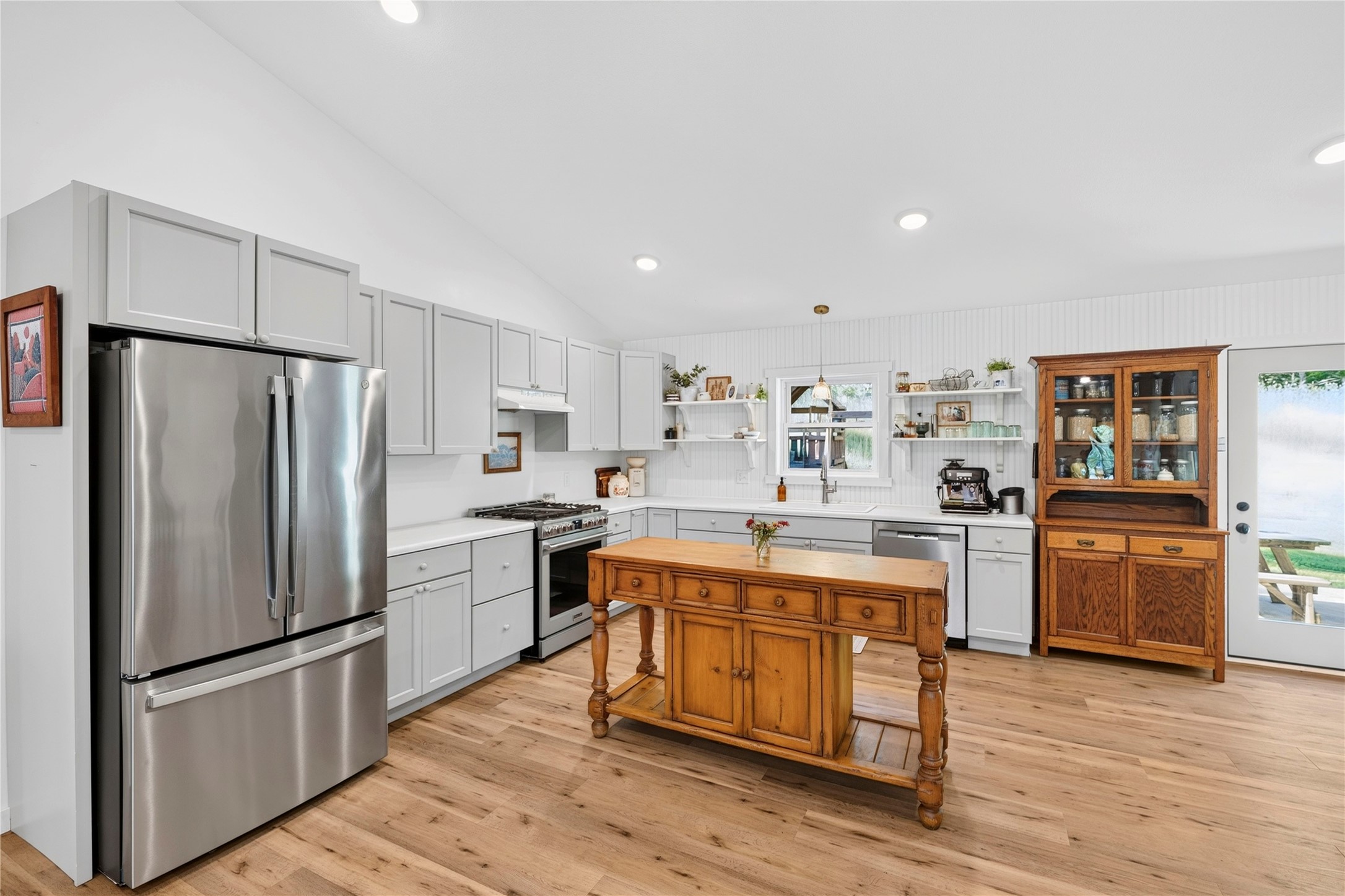 W4855 2nd Avenue Property Photo 10