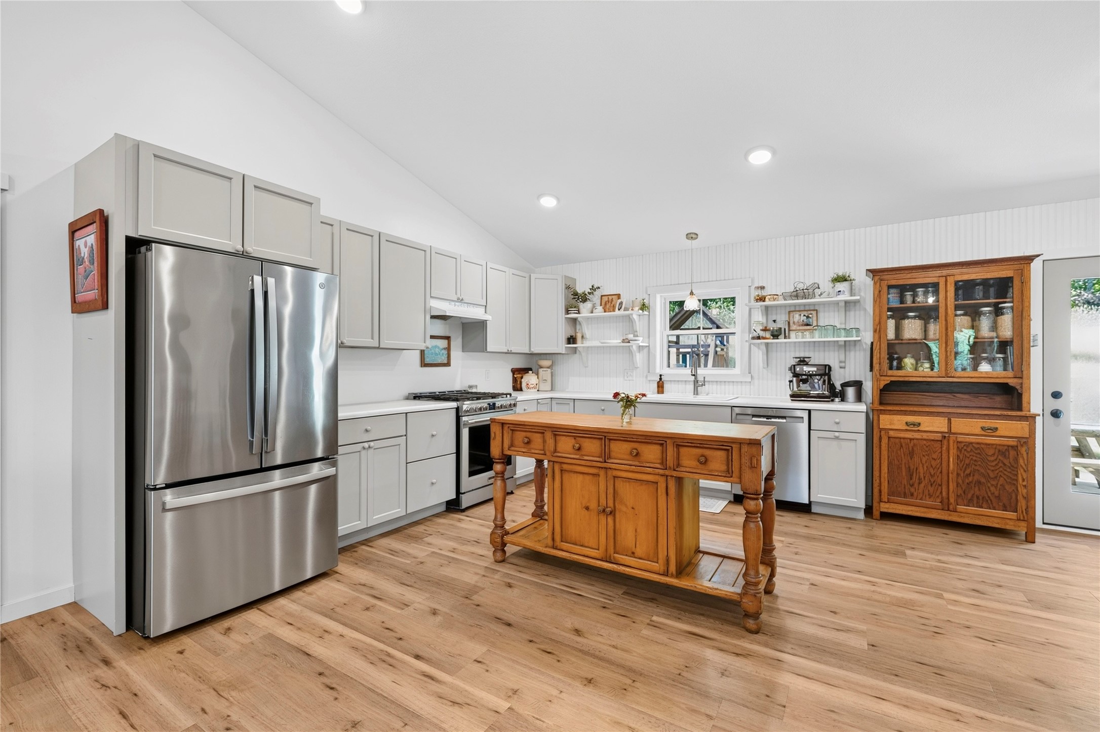 W4855 2nd Avenue Property Photo 11