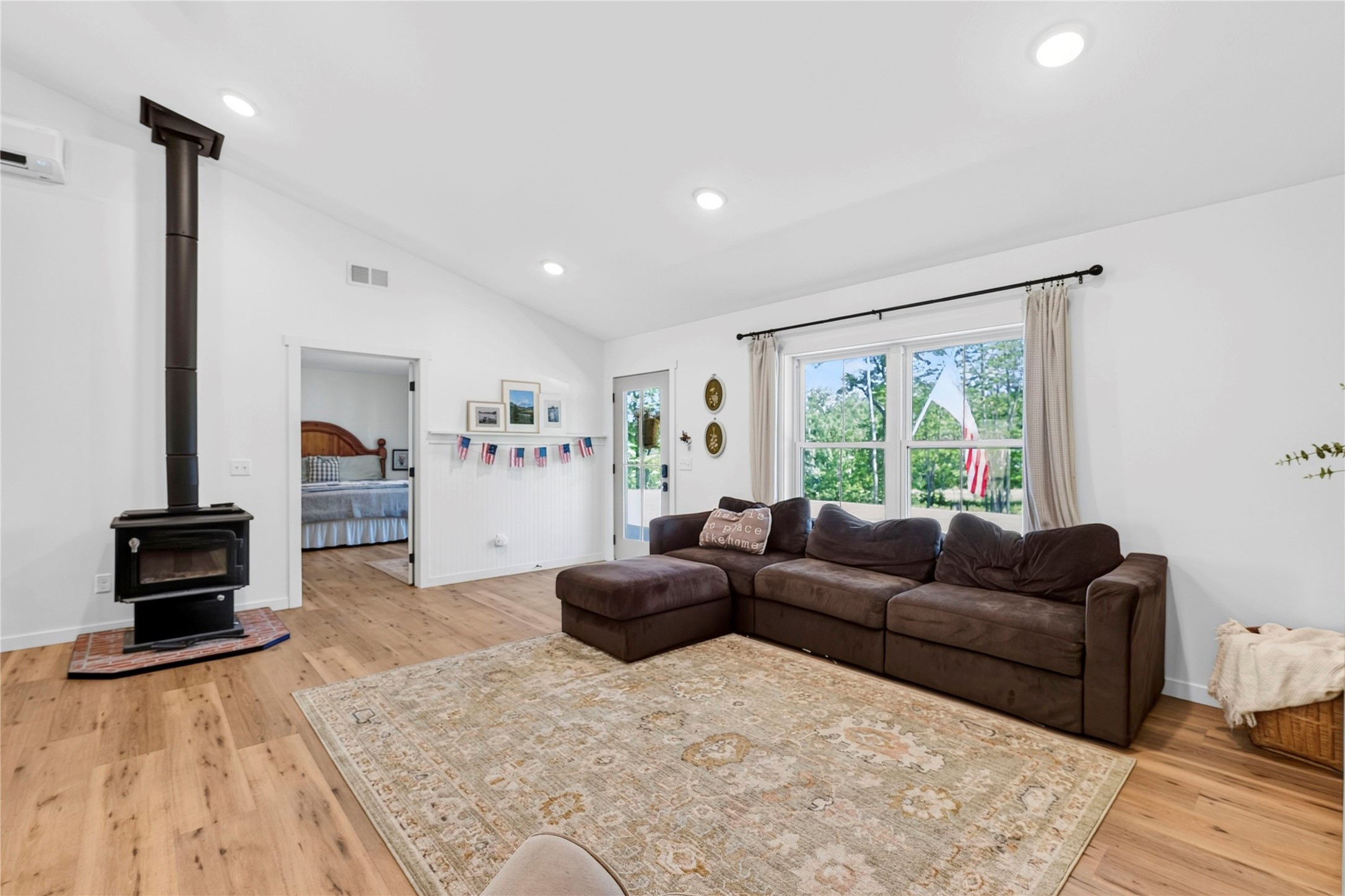 W4855 2nd Avenue Property Photo 18