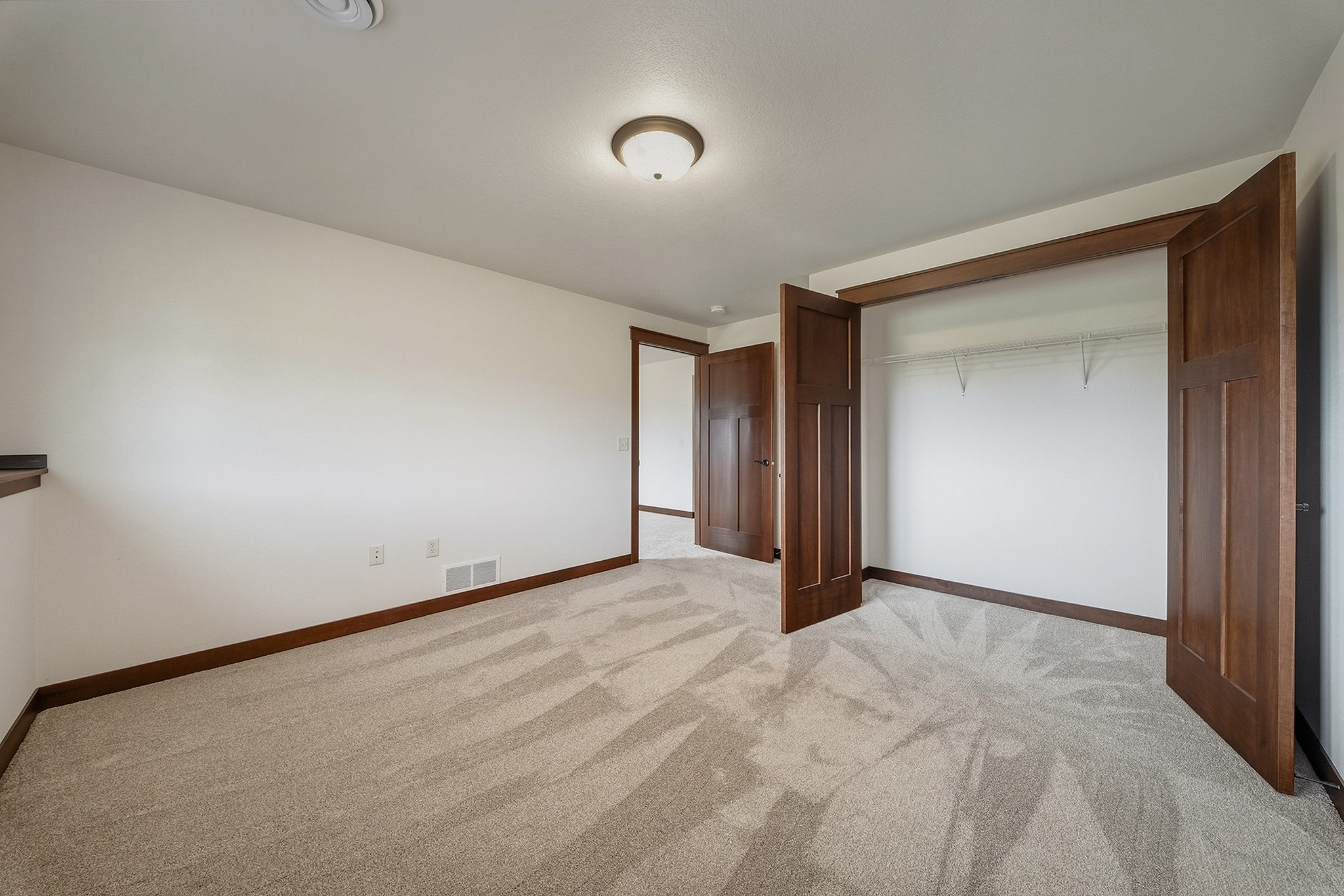 1881 Willow Creek Parkway Property Photo 31