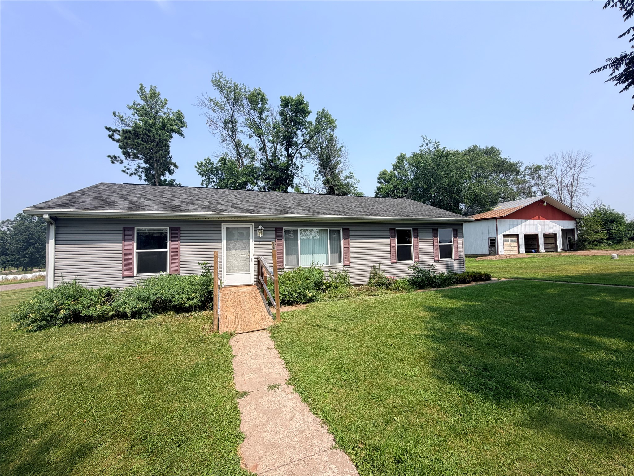 25239 90th Street Property Photo 2