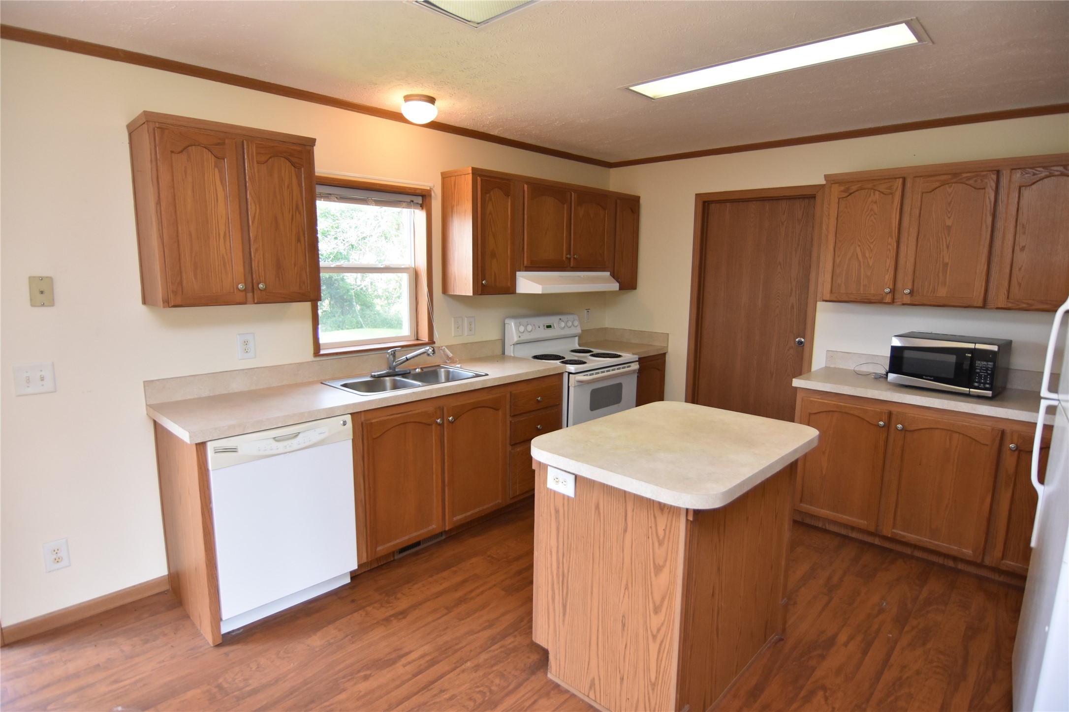 25239 90th Street Property Photo 8